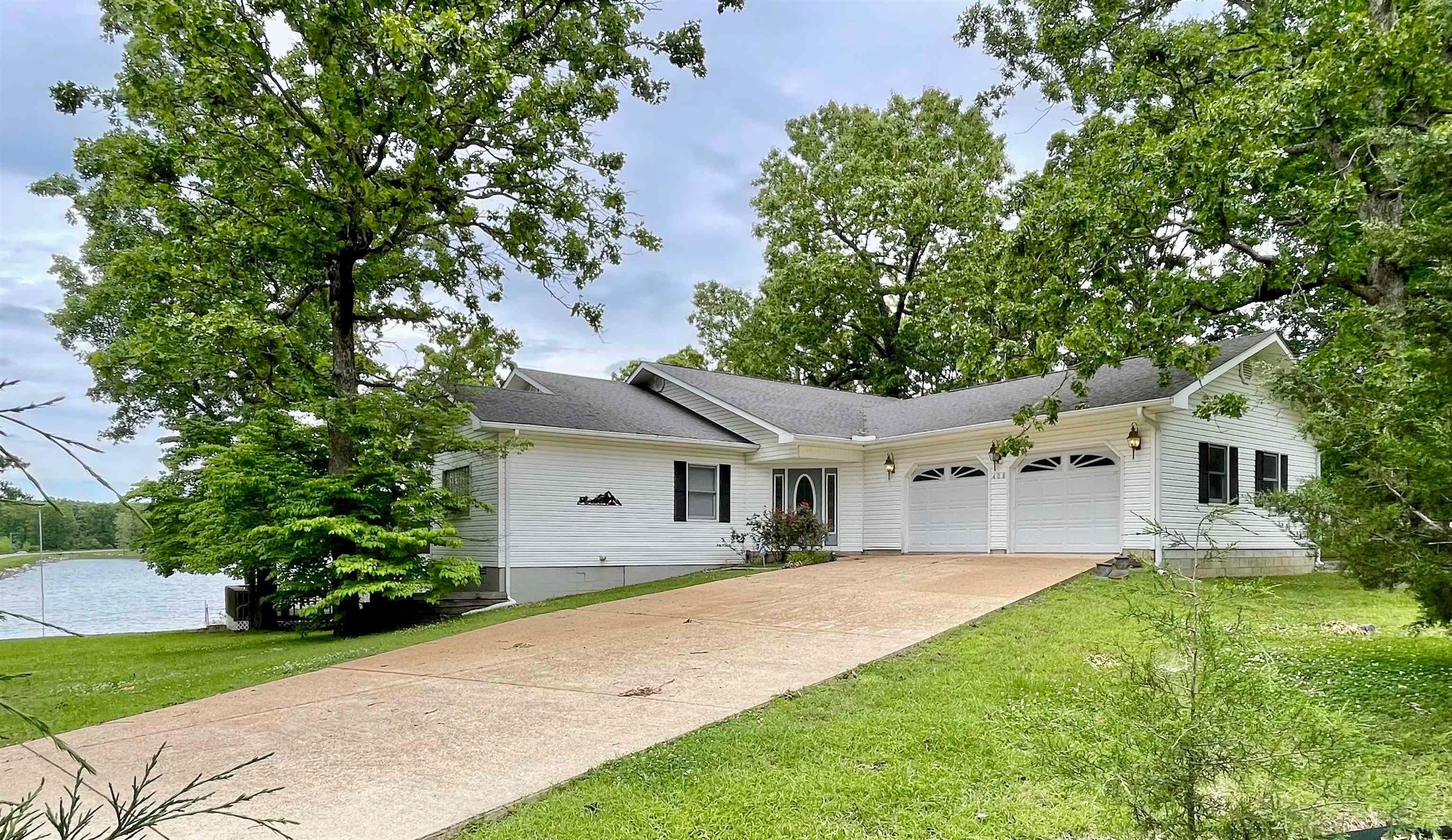 408 S Shore Dr — photo