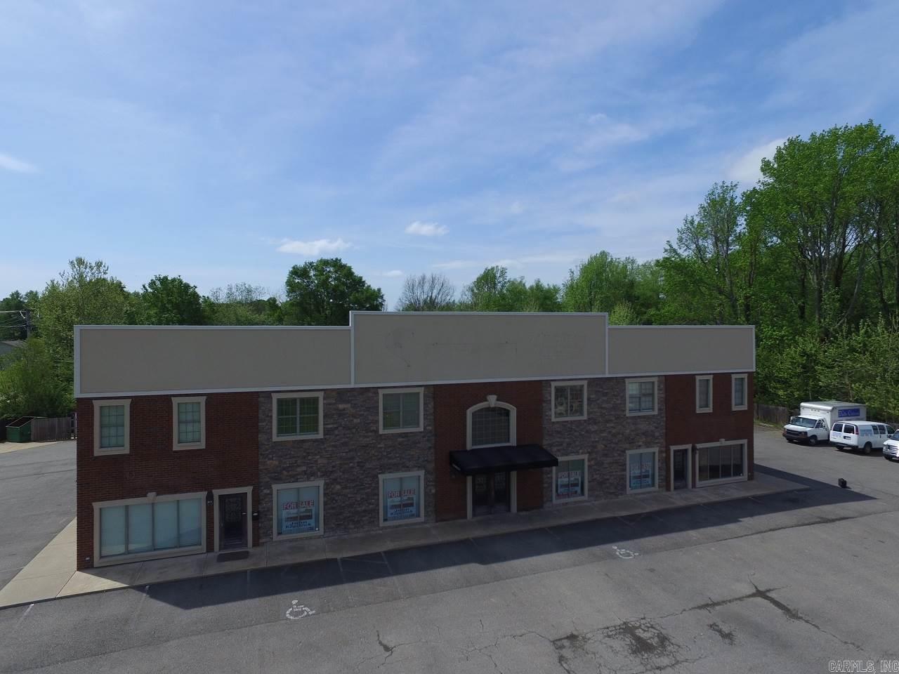 703-717 W Beebe Capps Expressway — photo