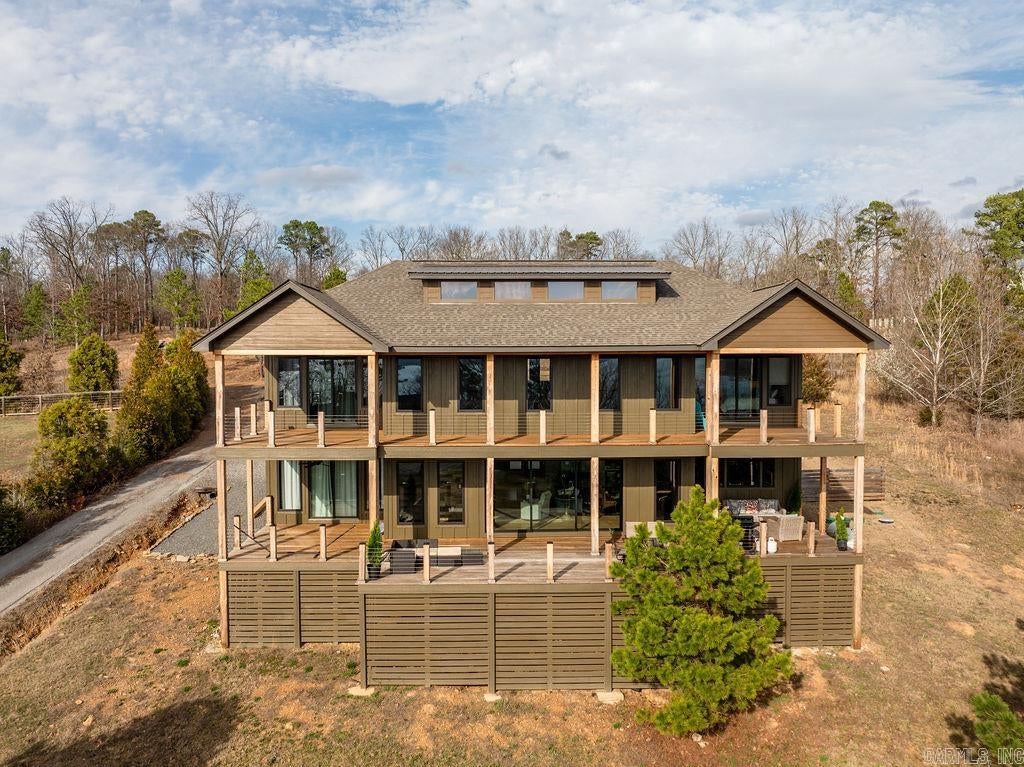 2634 Tannenbaum Rd. — photo