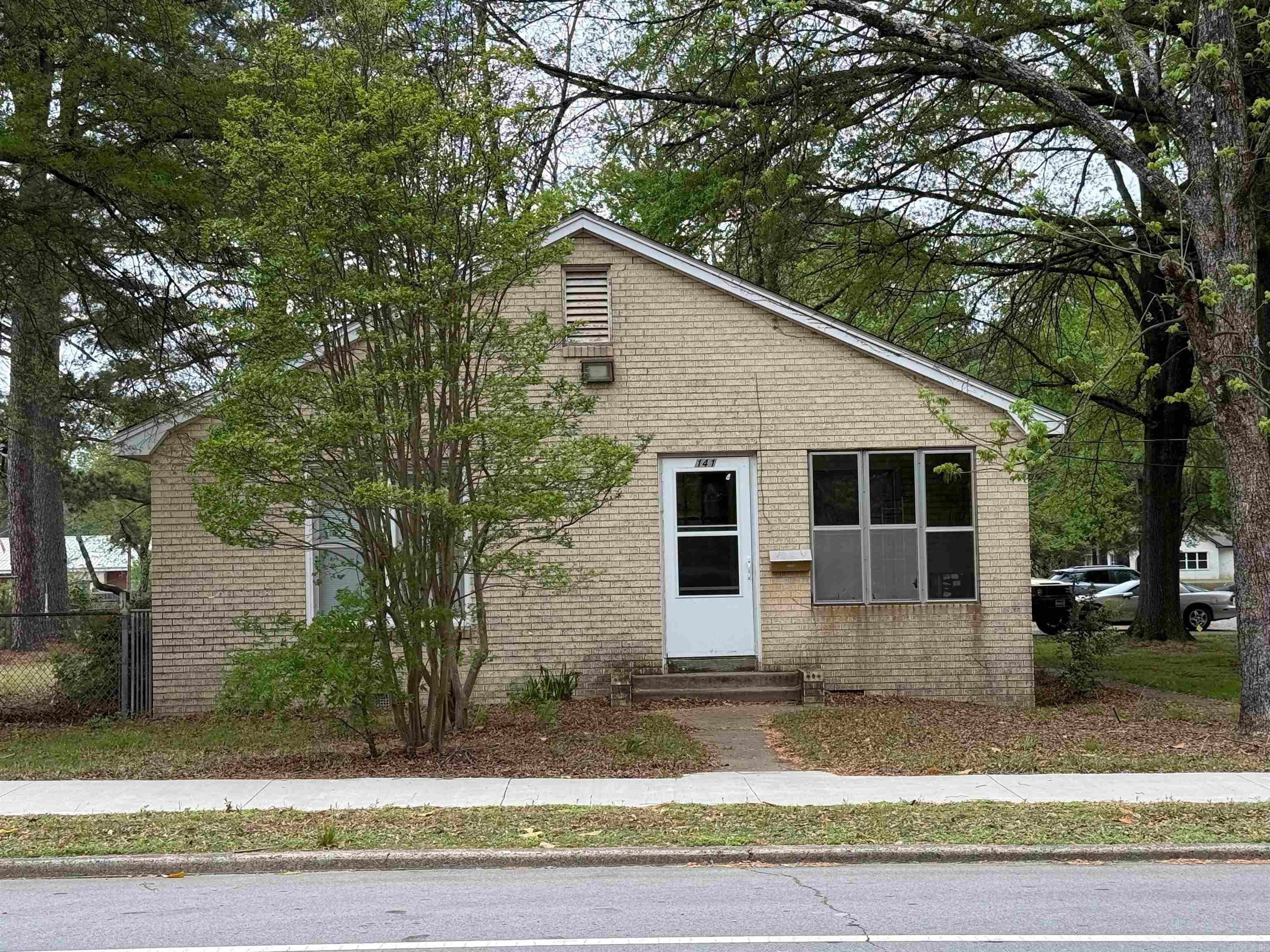 141 Conway Blvd. — photo