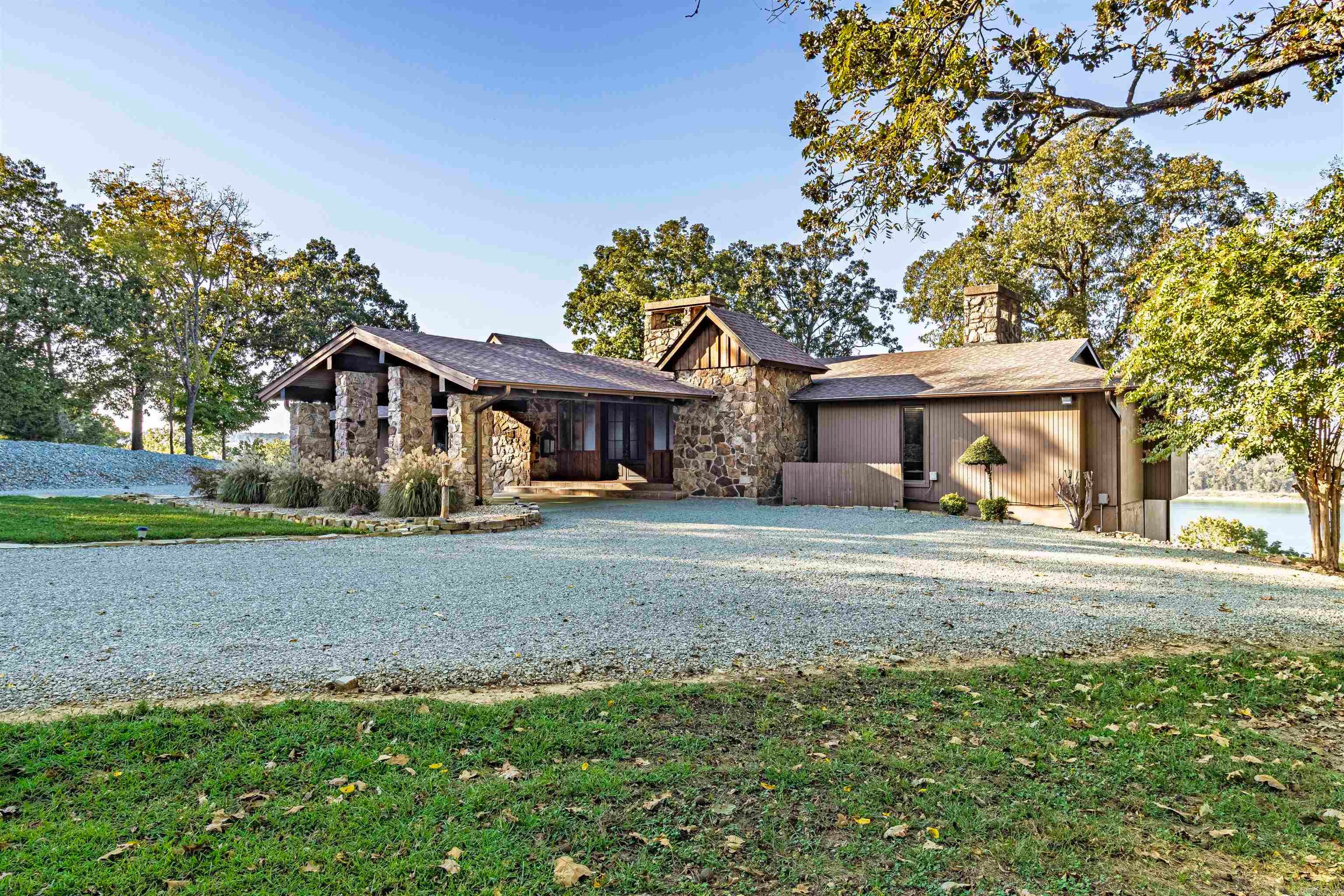 639 Sycamore Springs Circle — photo