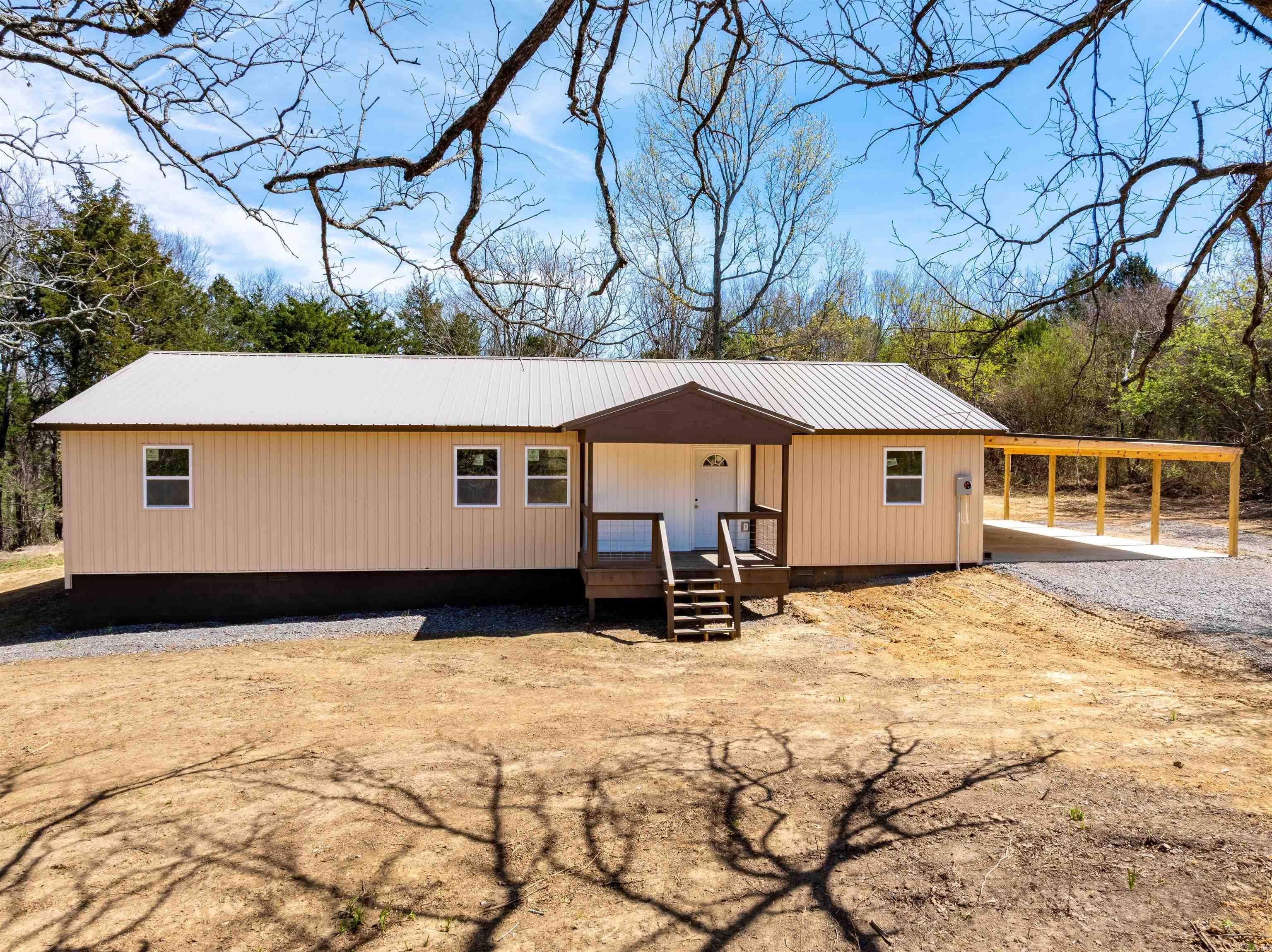 31 Redneck Ln — photo
