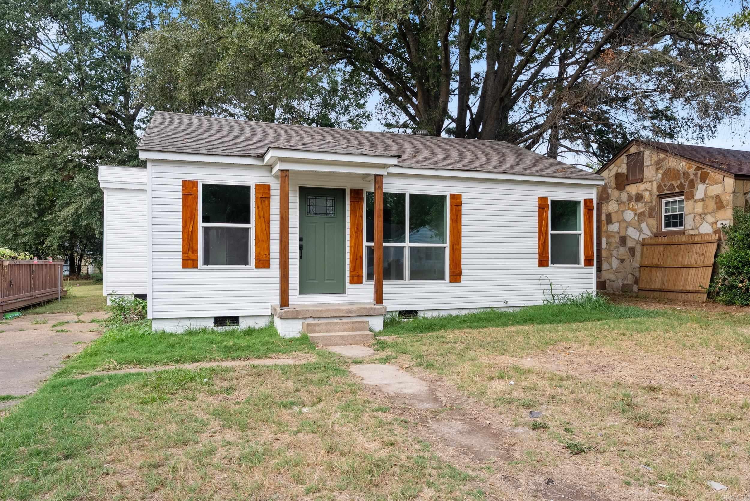 721 McLain Street — photo