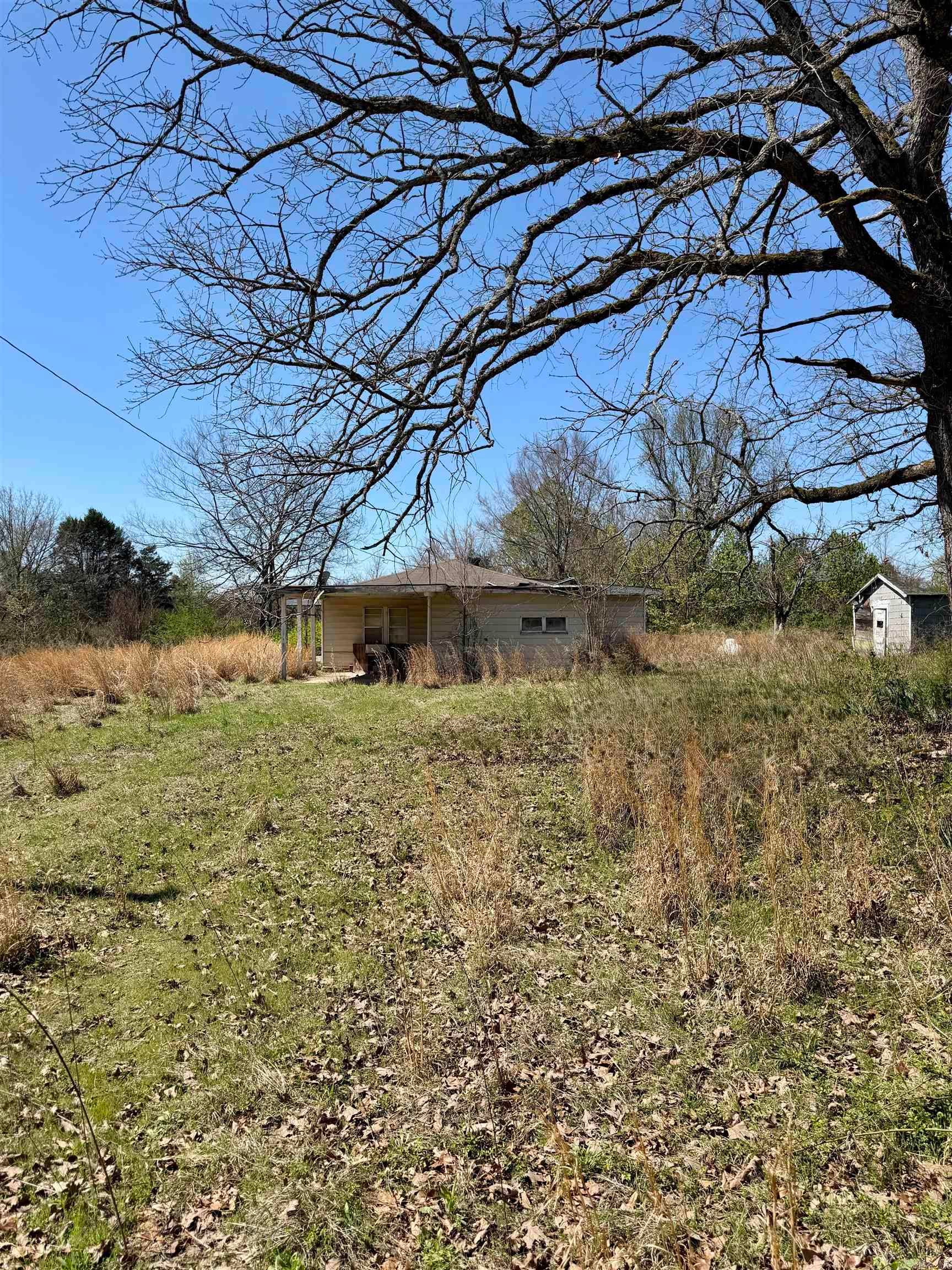 10383 Highway 352 — photo