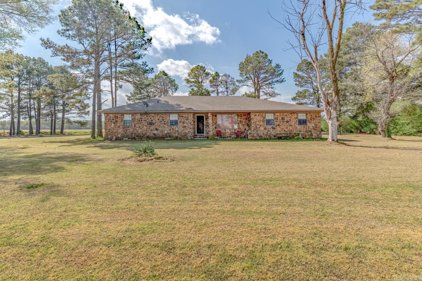 2115 Highway 64 — photo
