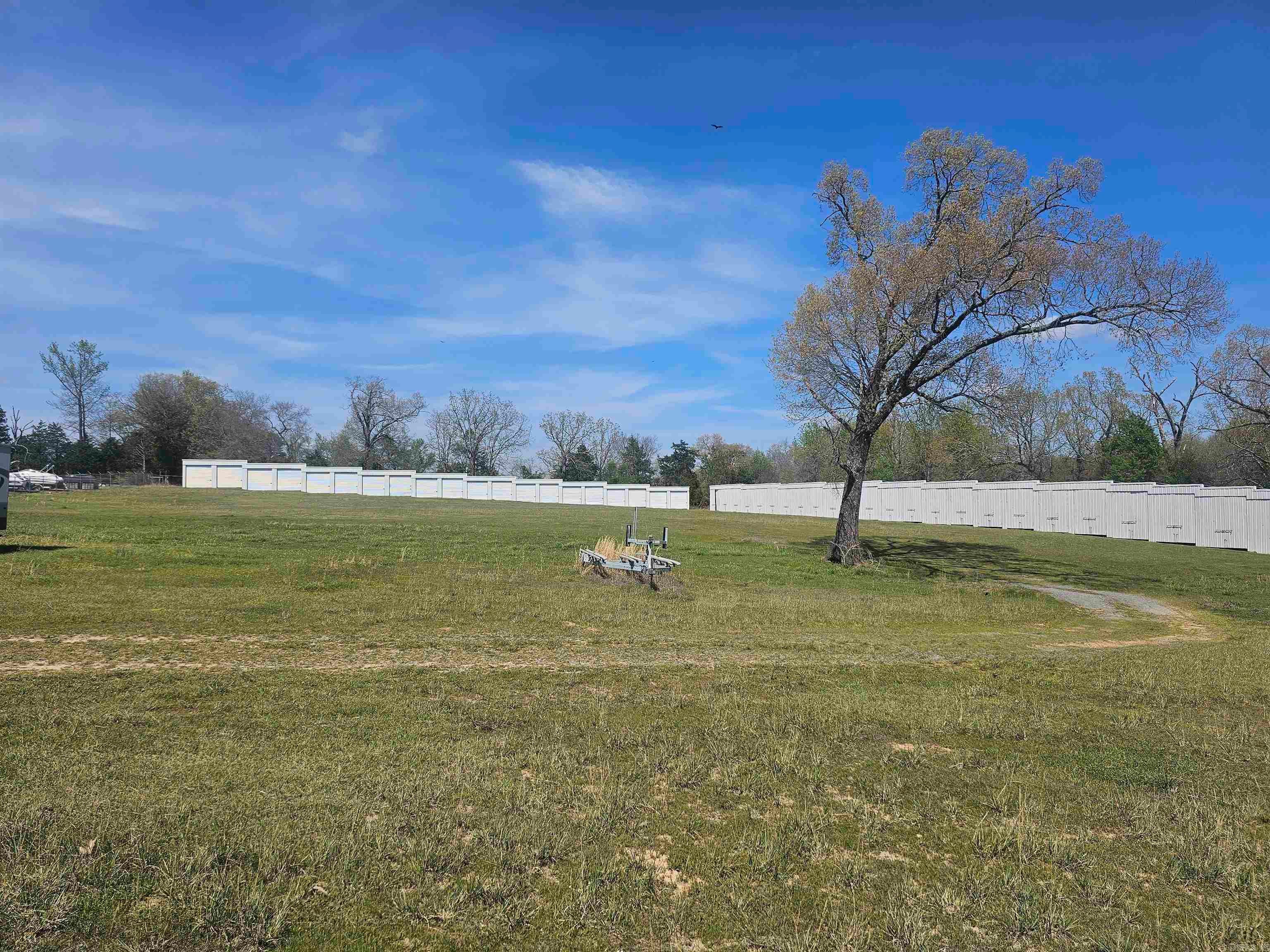 Home in Greers Ferry, AR 72067 — photo 3