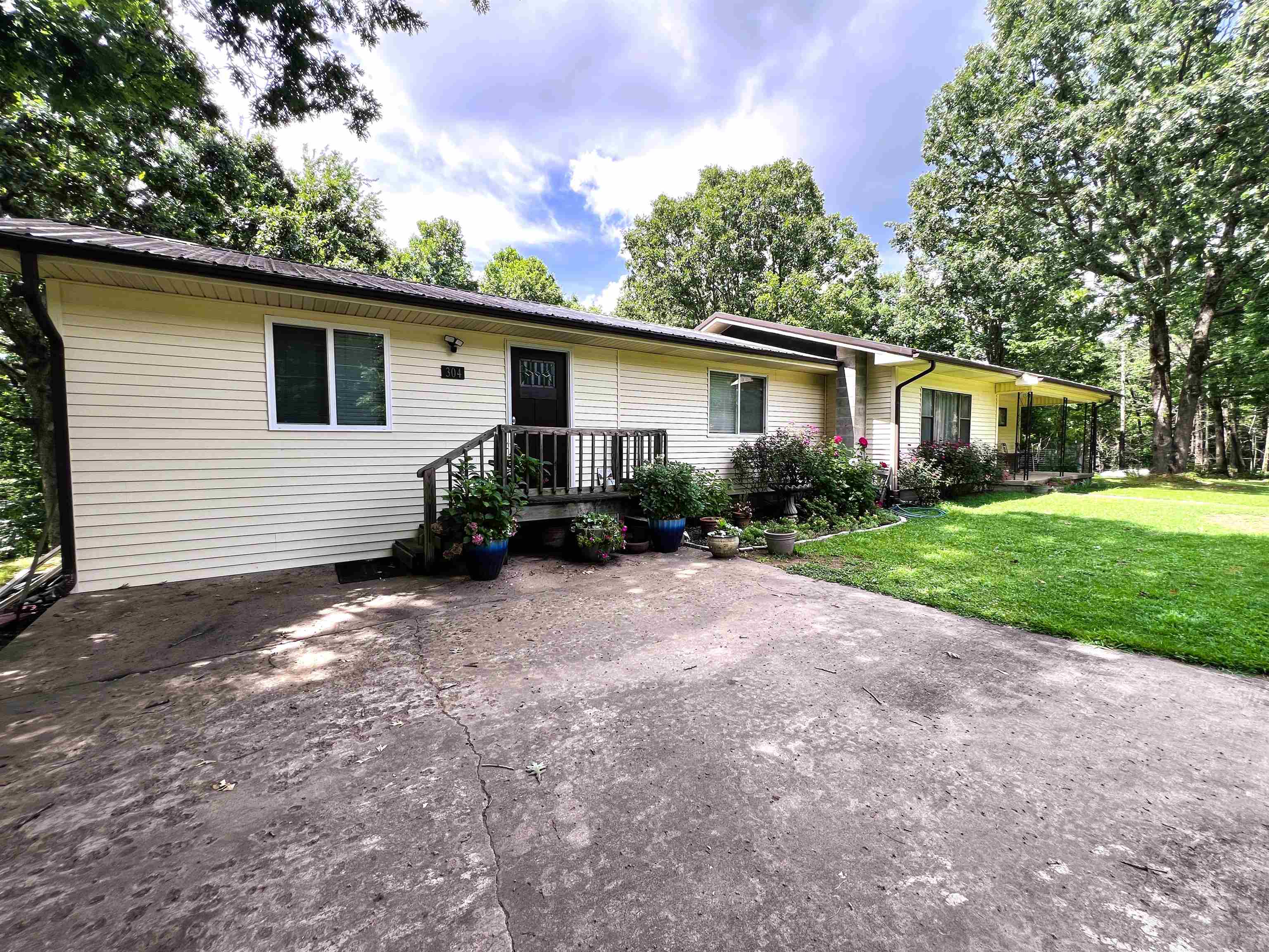 304 Cozahome Road — photo