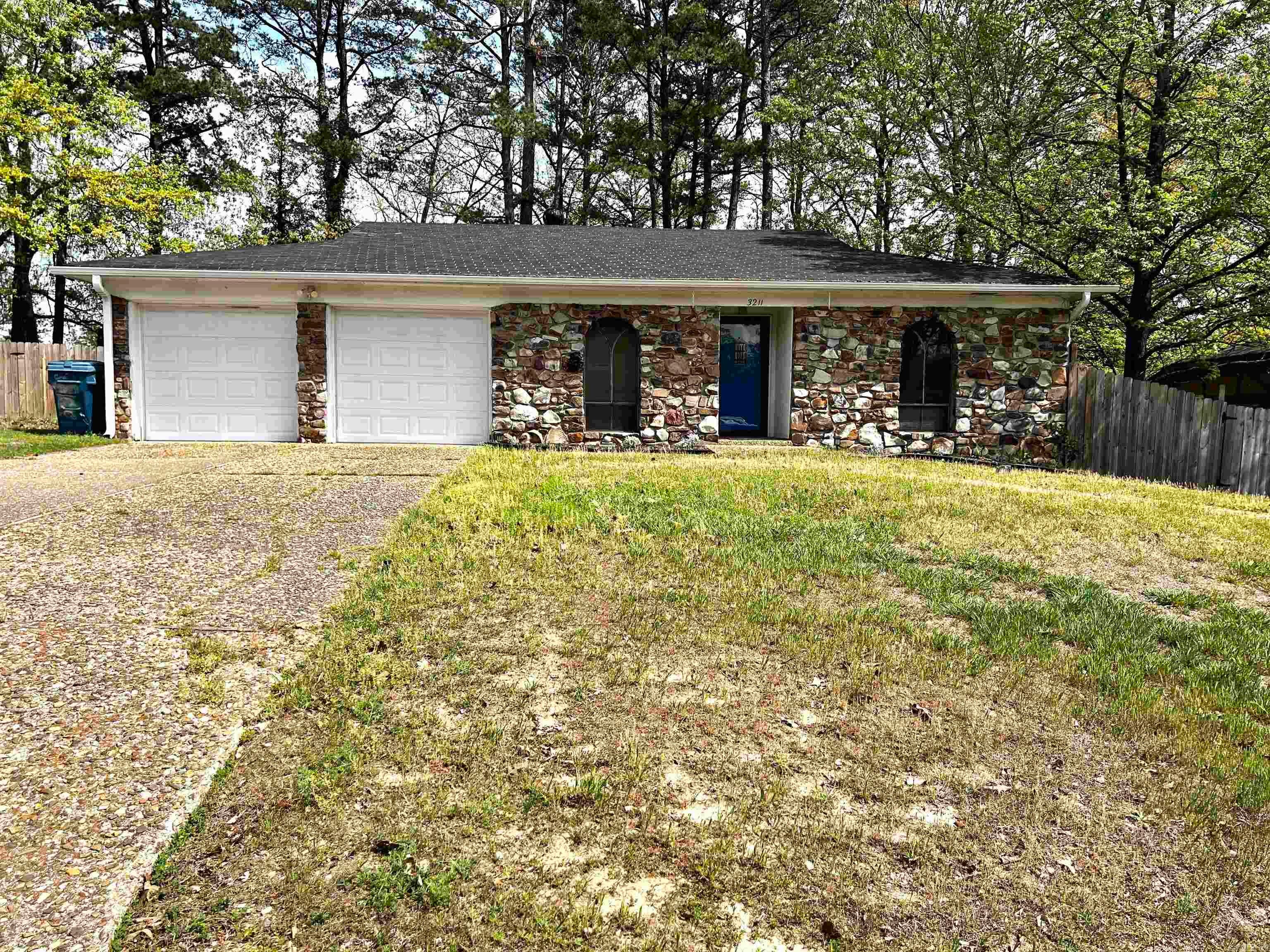 3211 Dartmouth Court — photo