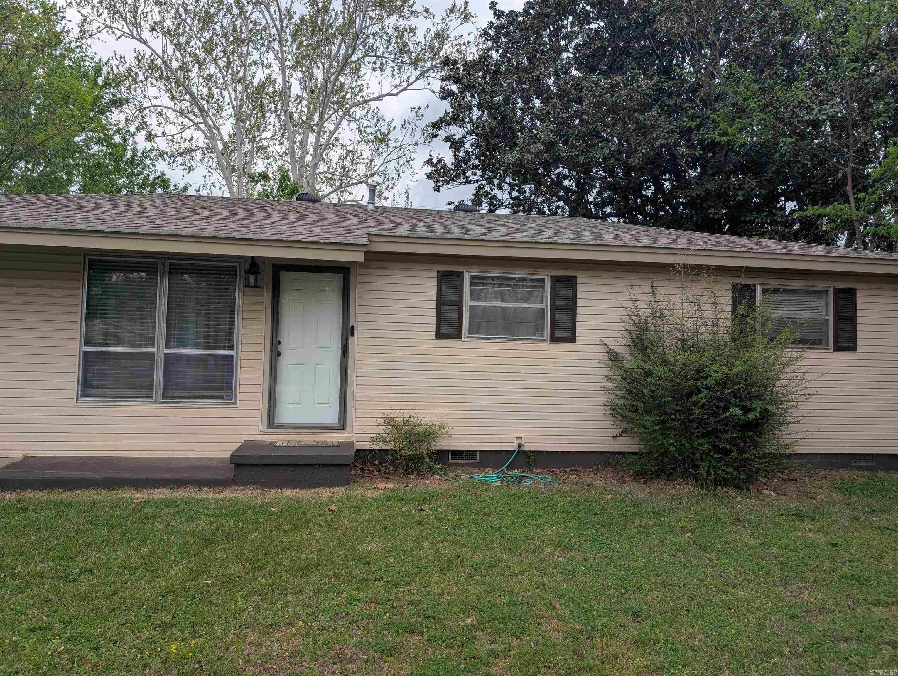 2906 Richland Drive — photo