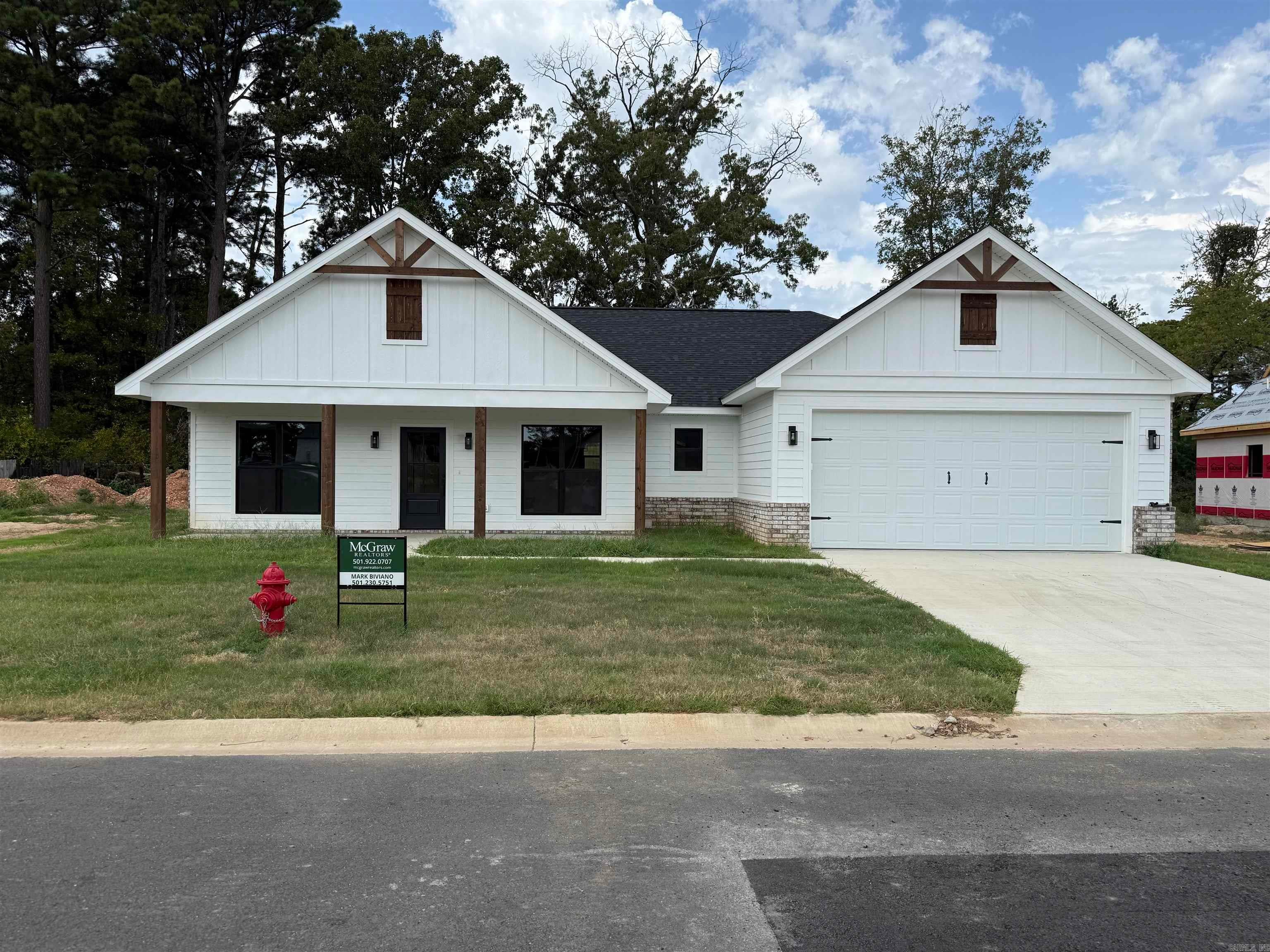 118 Riverstone Loop — photo