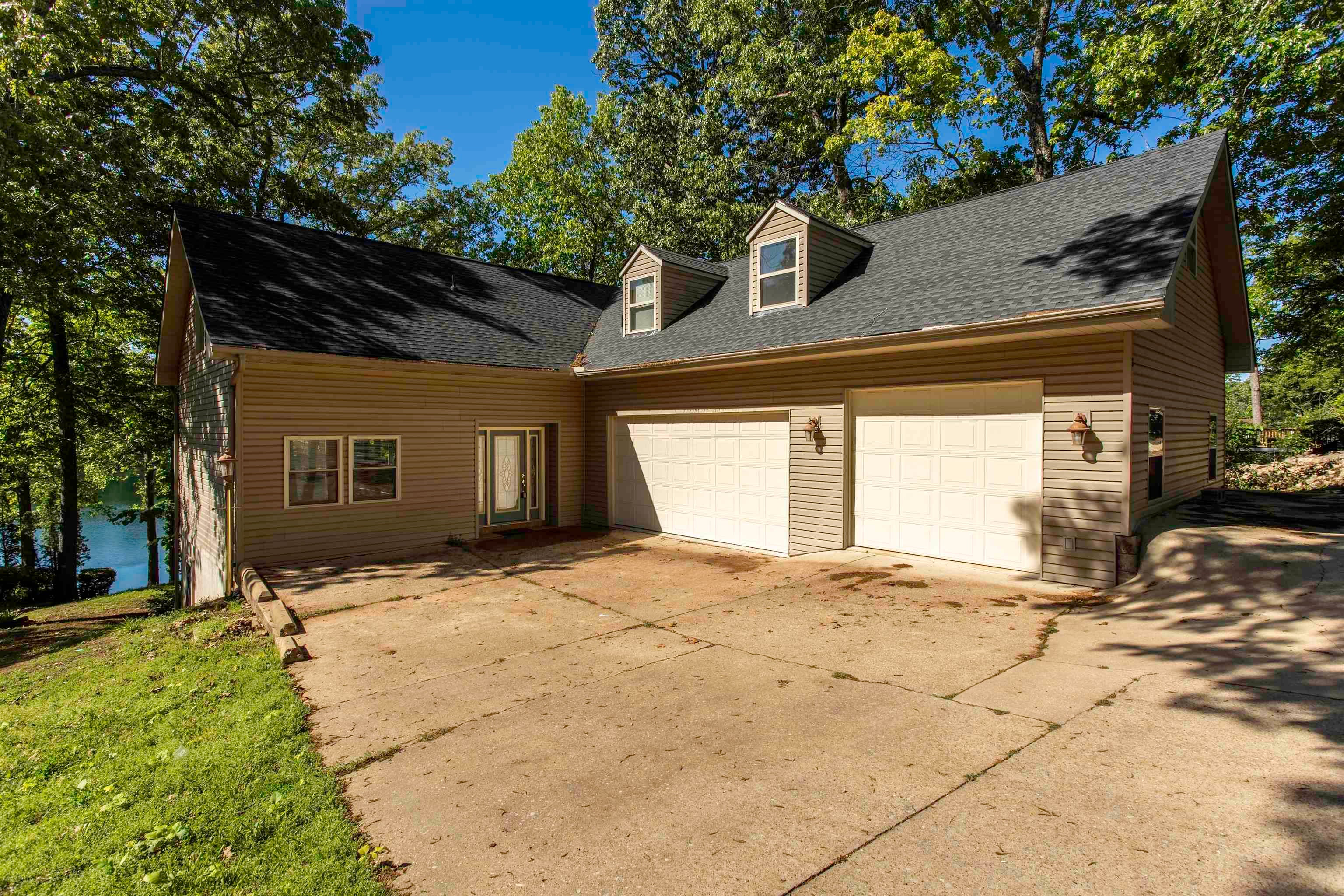 8 Winnebago Trace — photo