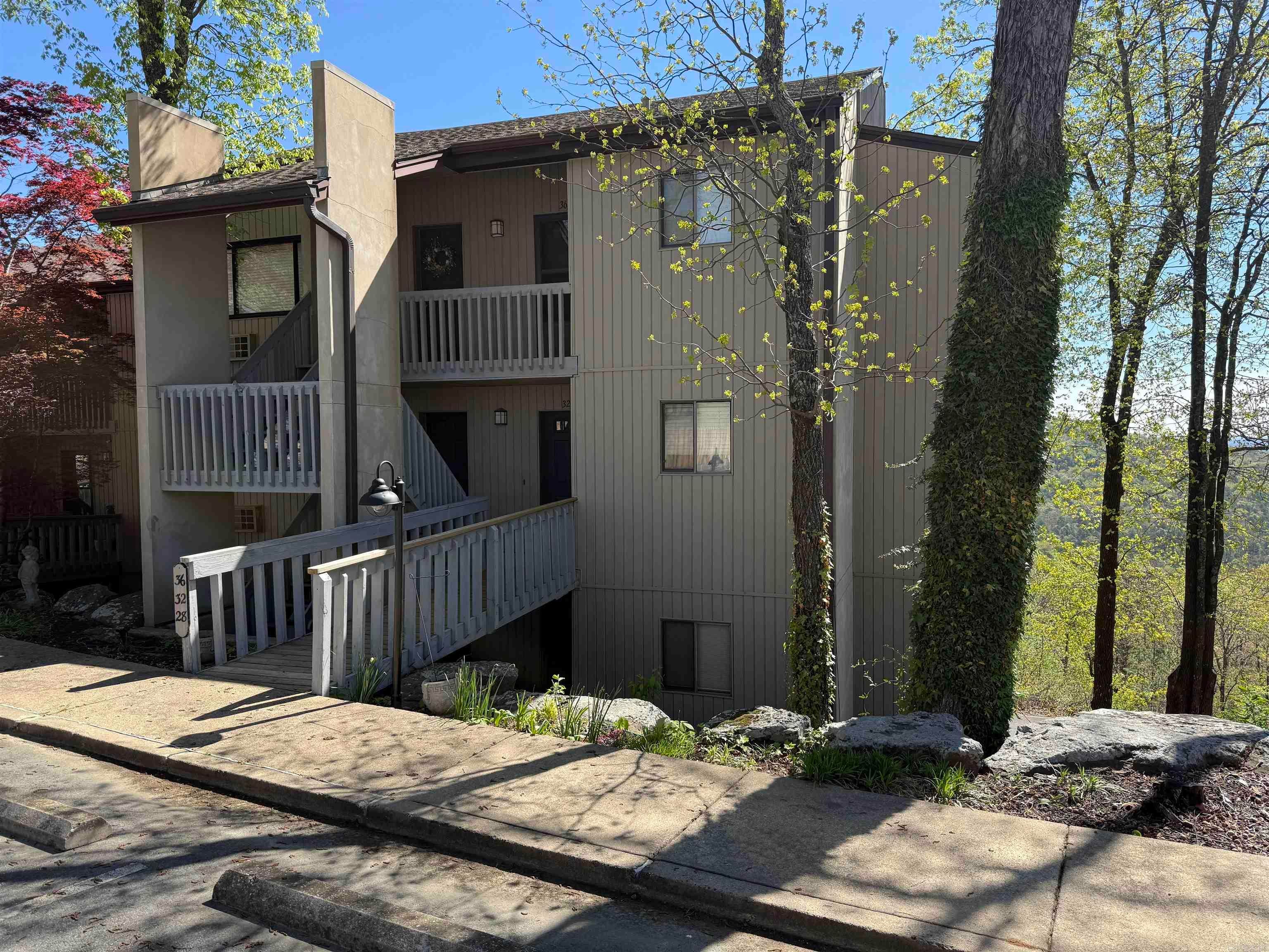125 Chelsea Dr. #28 328 — photo