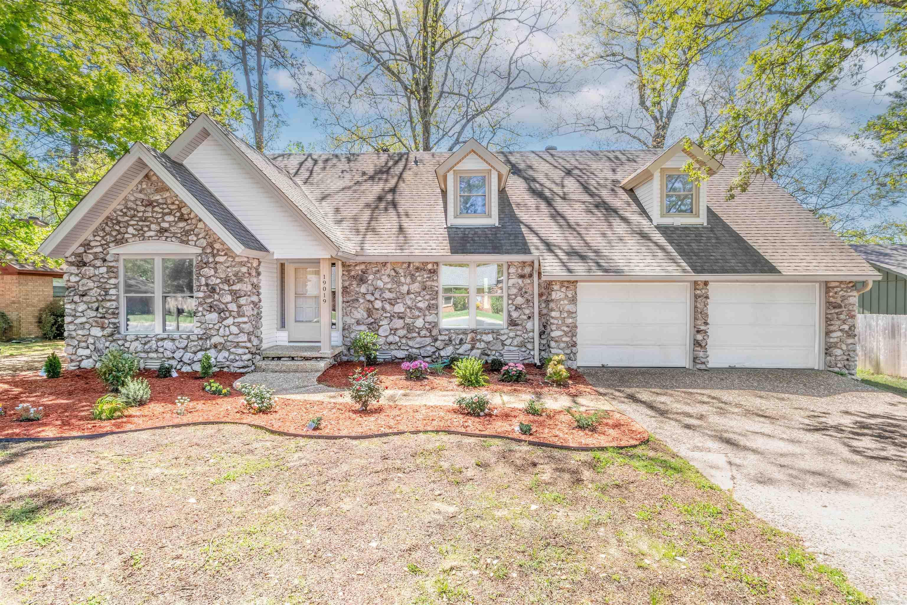 19019 Quail Run — photo