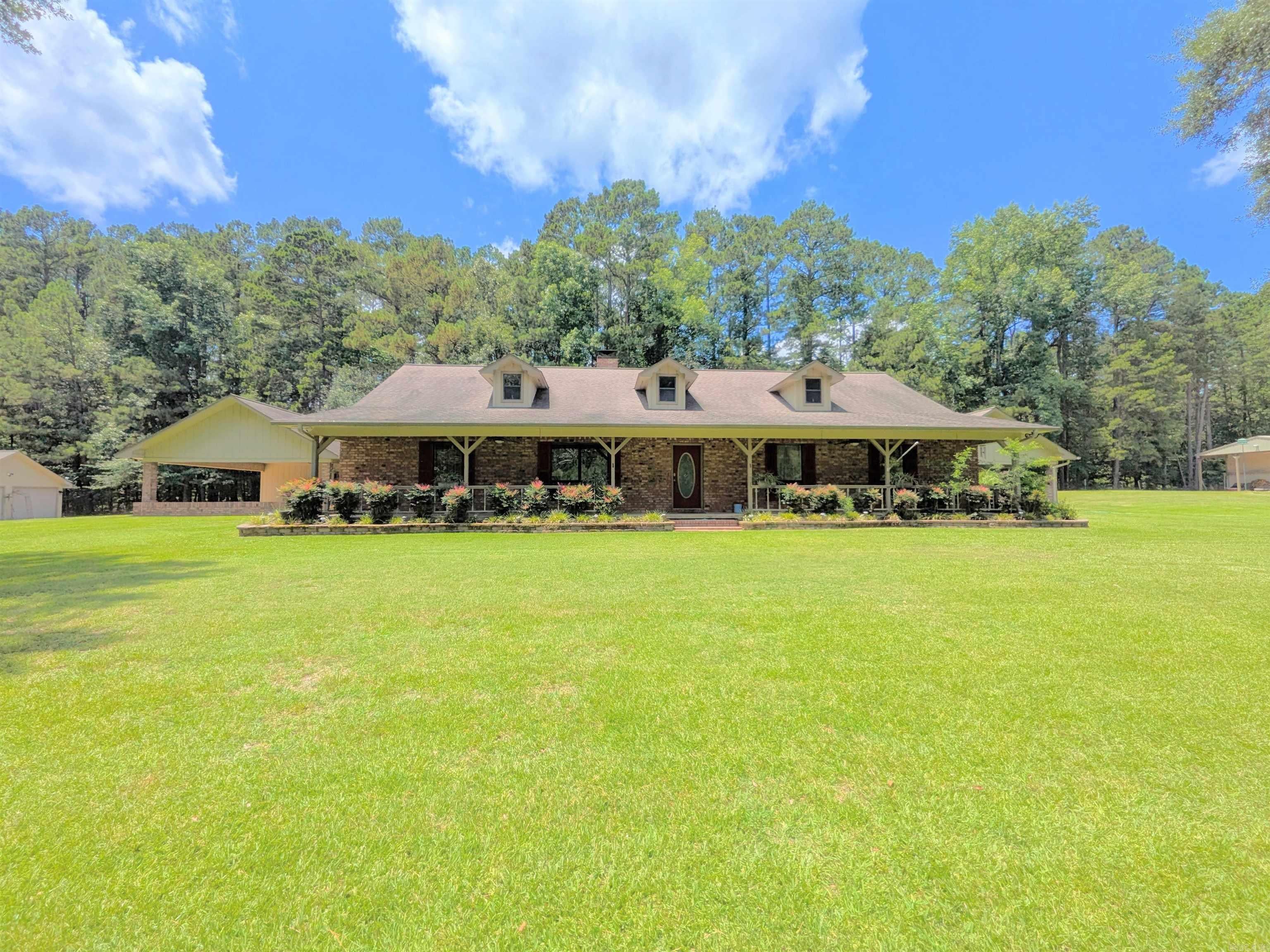 2420 Maul Rd. — photo
