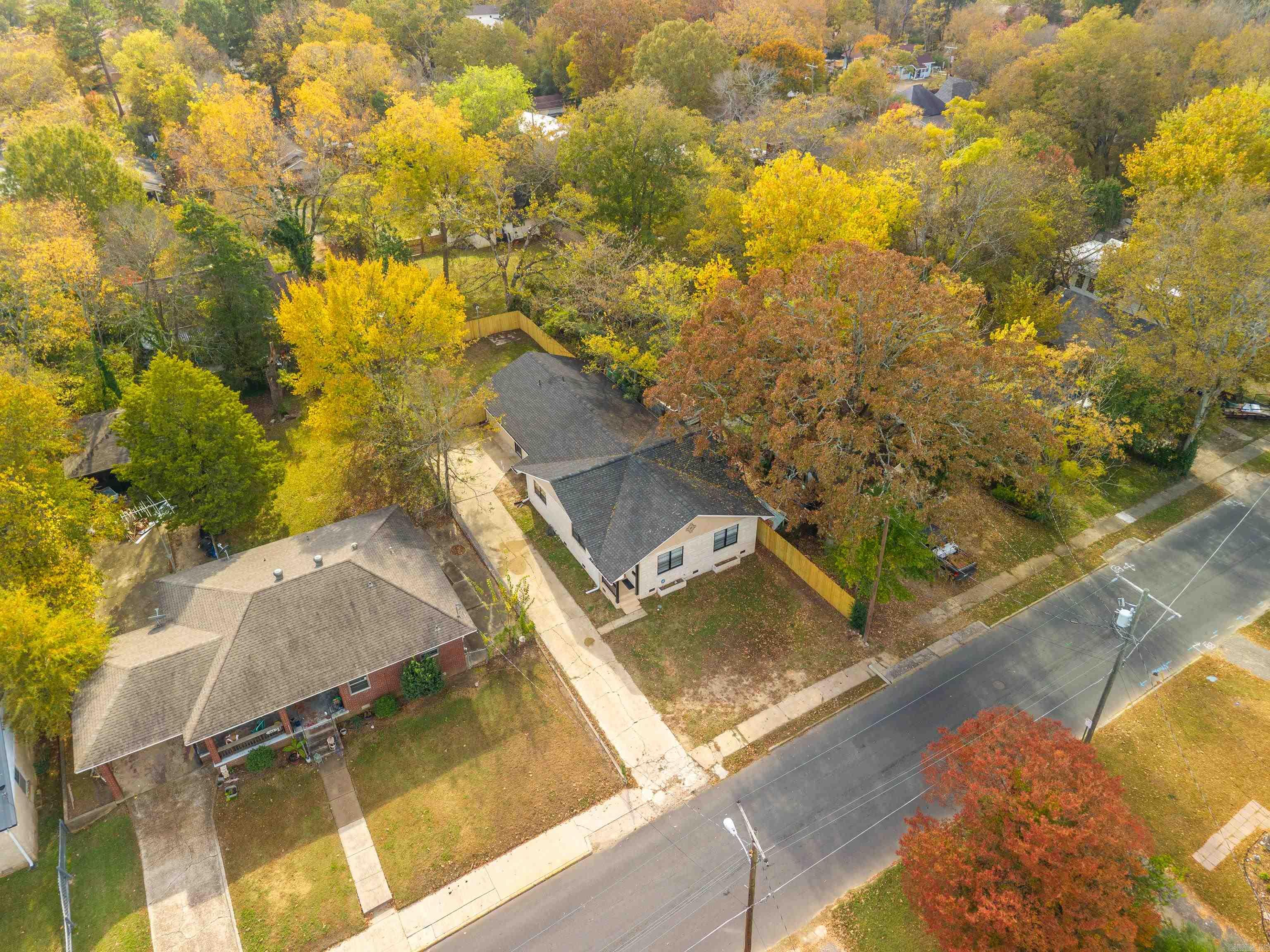 261 Woodlawn Avenue — photo