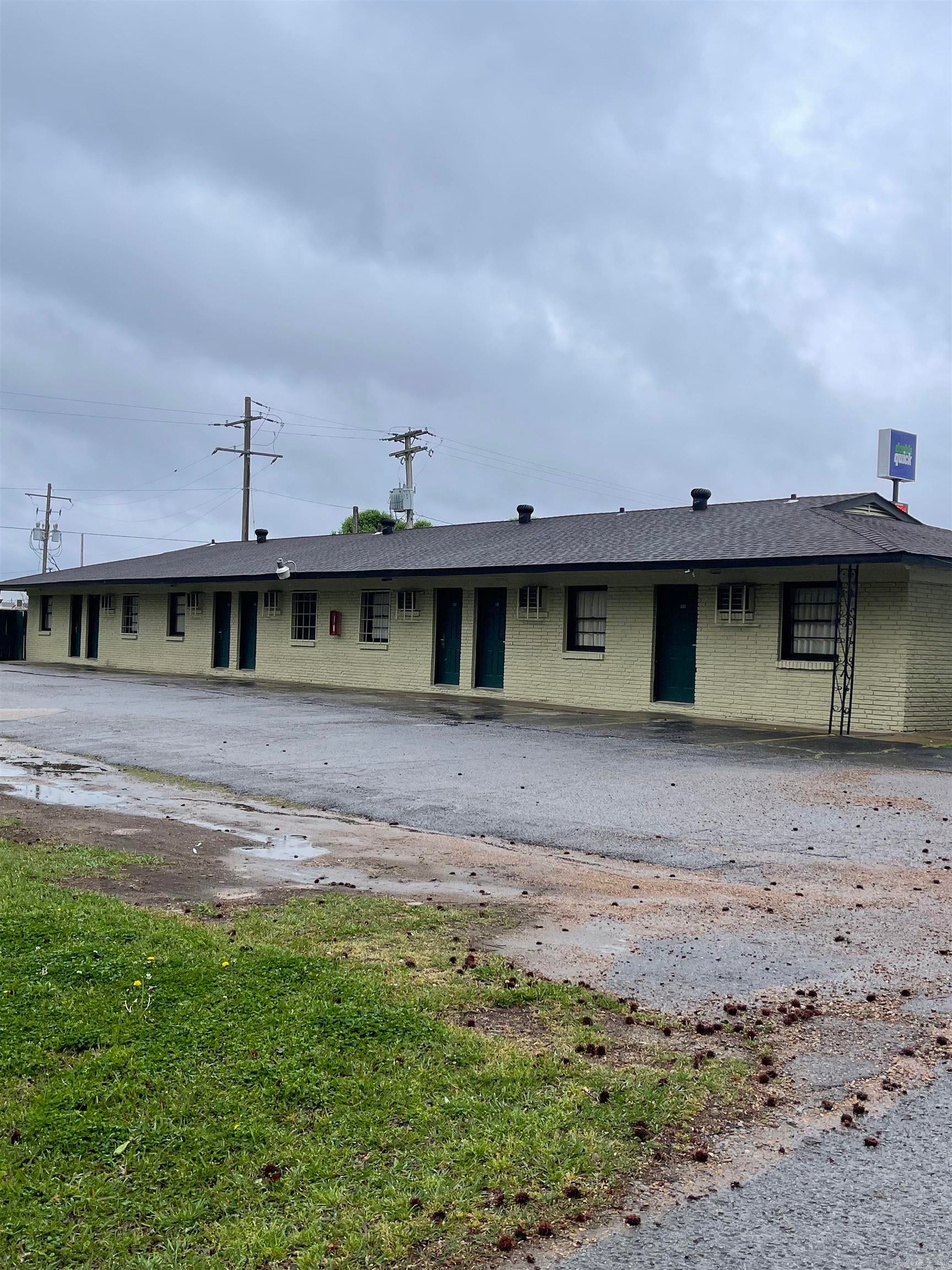 Home in West Helena, AR 72390 — photo 3