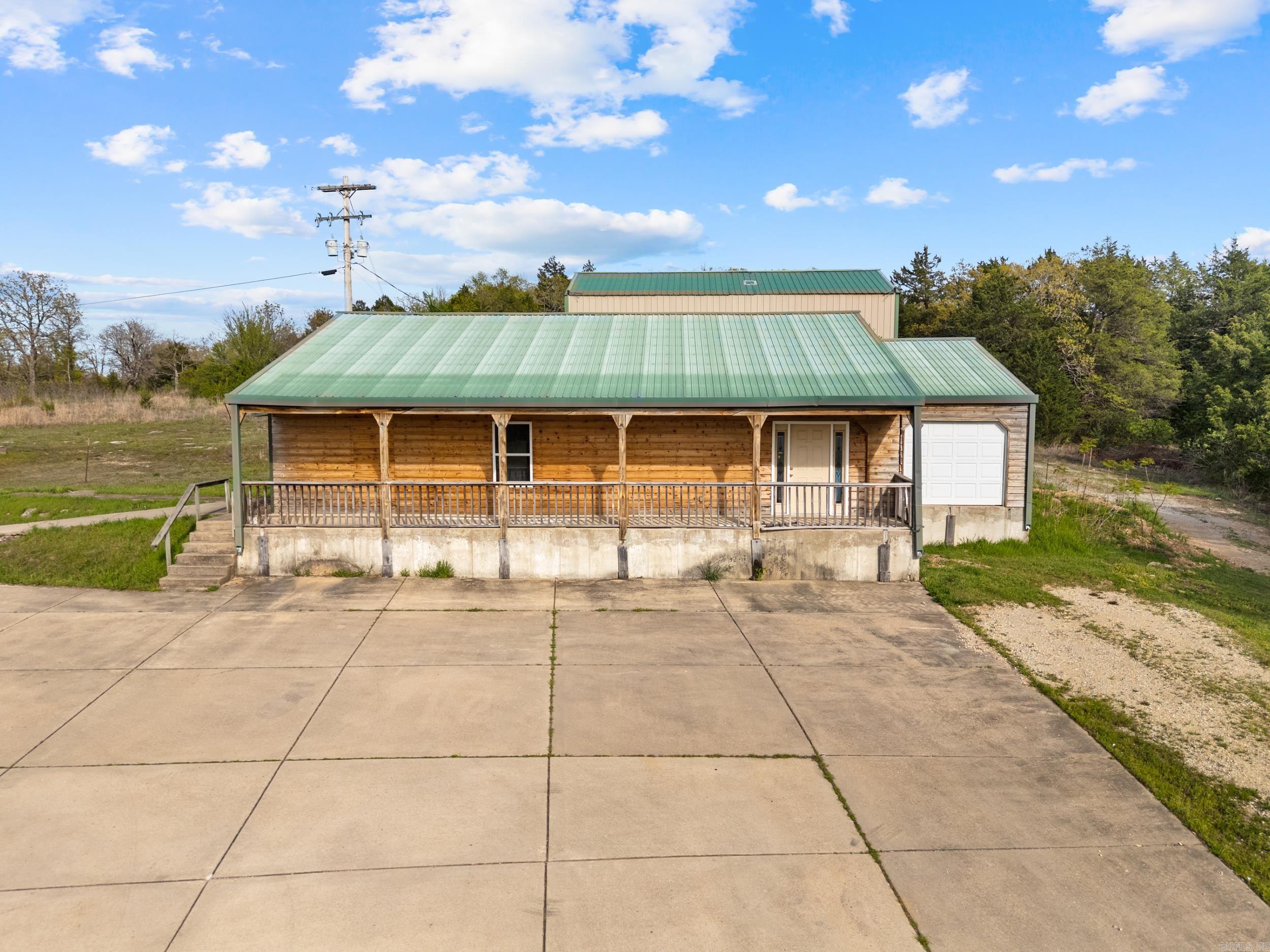 Home in Mountain Home, AR 72653 — photo 2