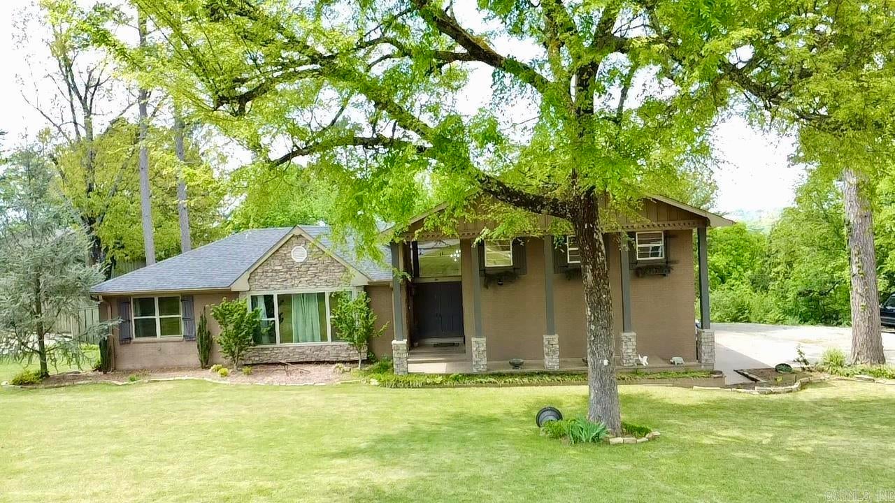 2 Briarwood Ln — photo