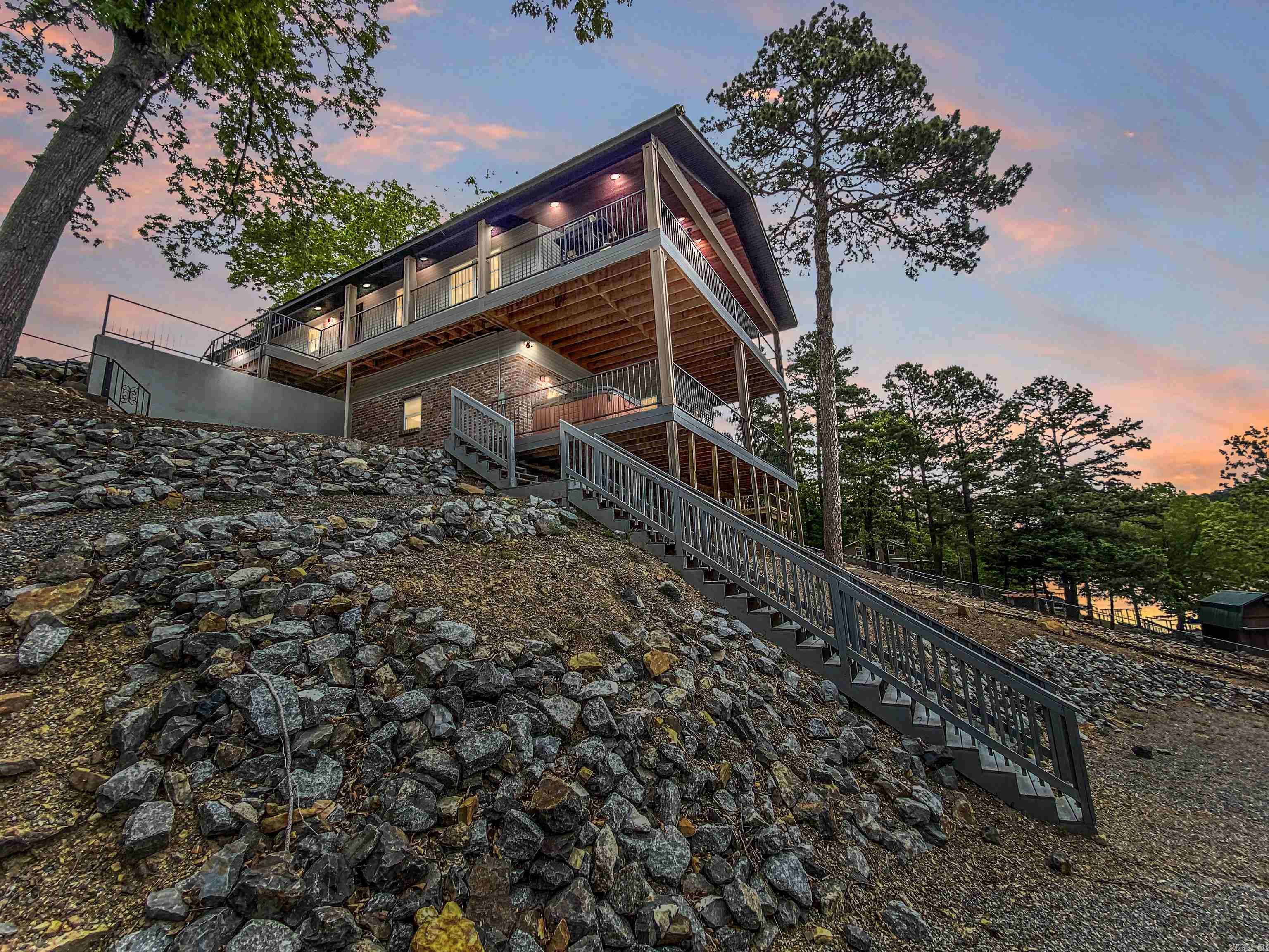 271 Warpath Drive — photo