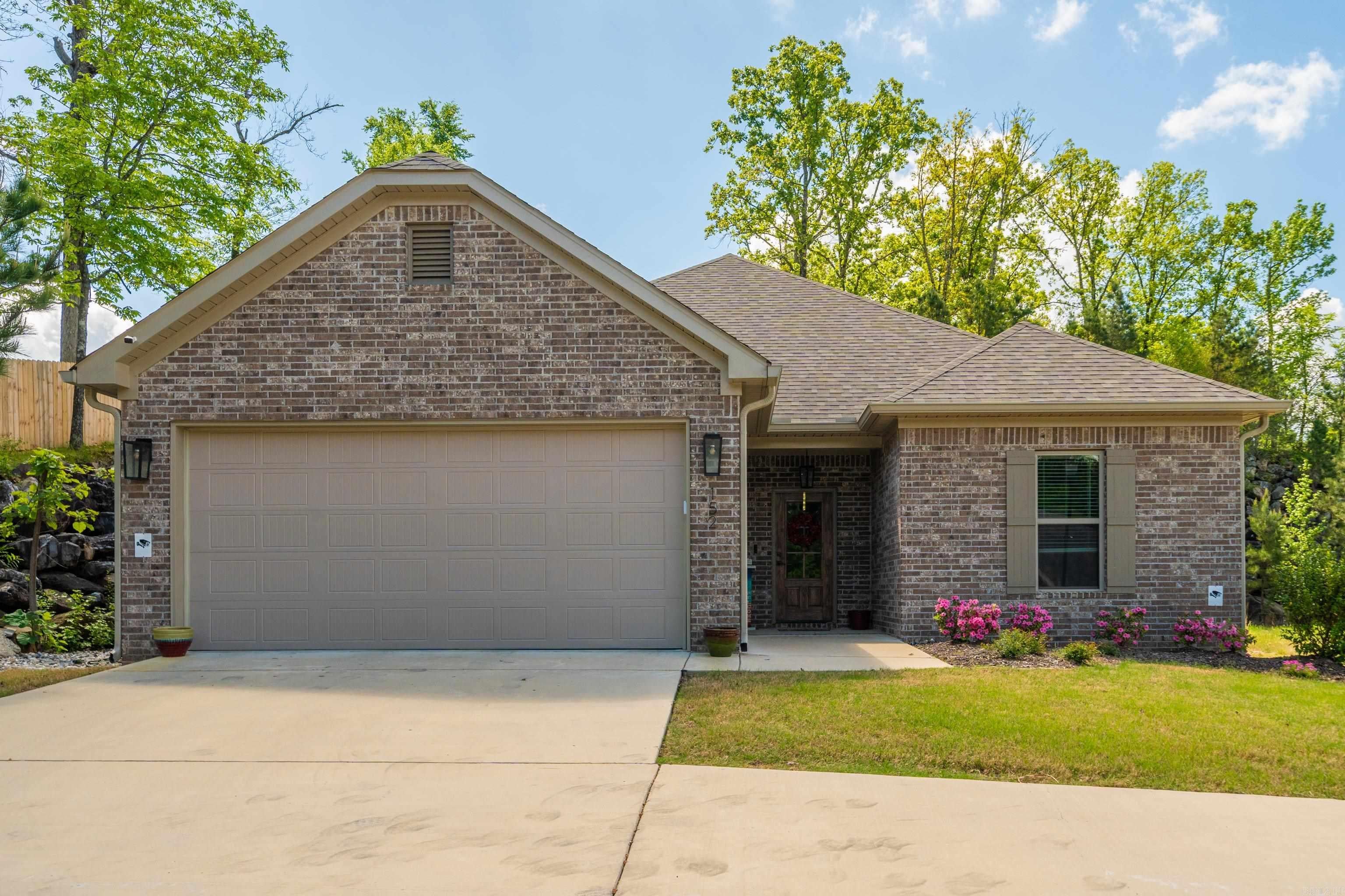 152 Apple Blossom Place — photo