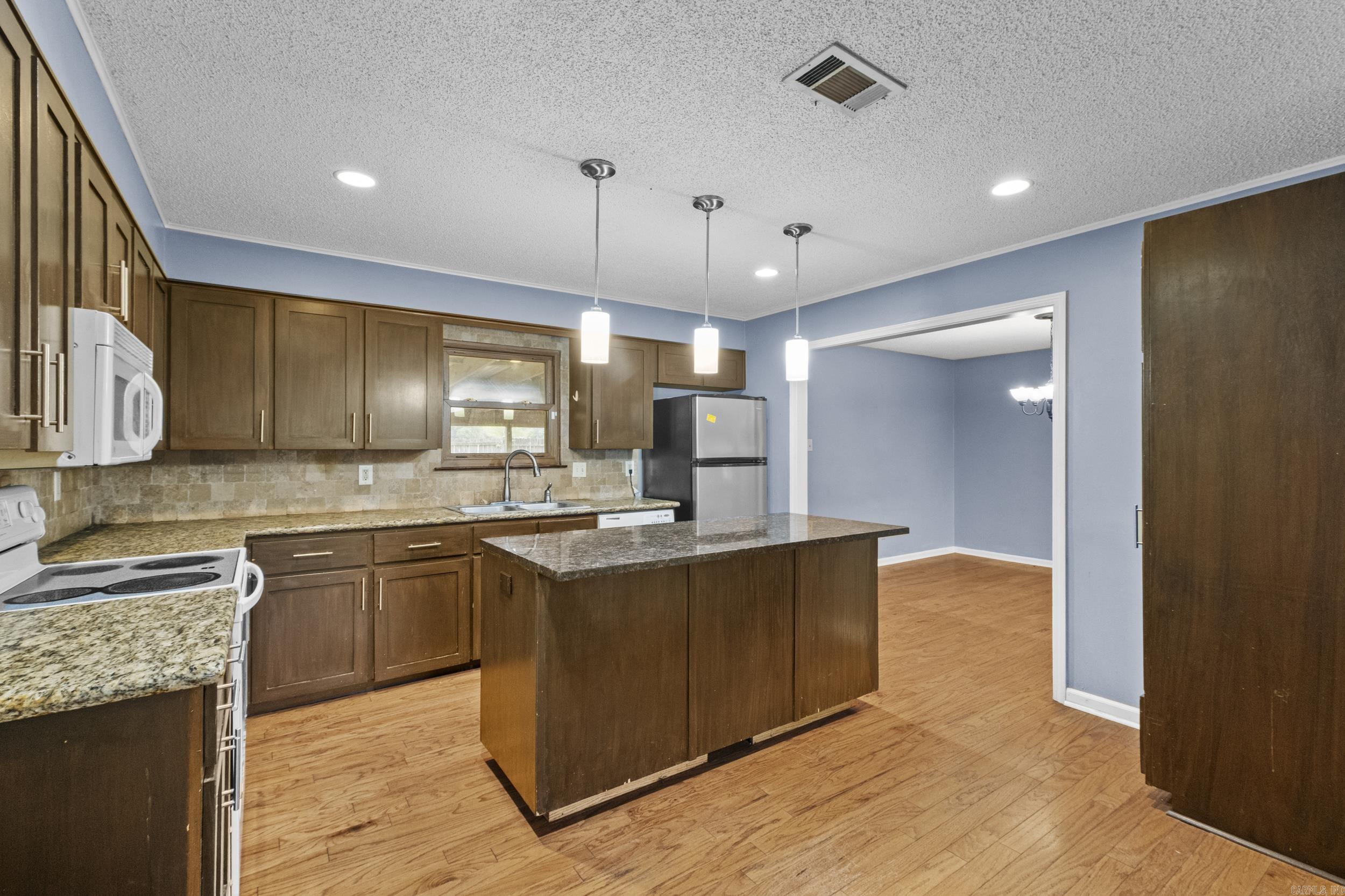 1 Devon Lane, Jacksonville, AR 72076 — photo 3