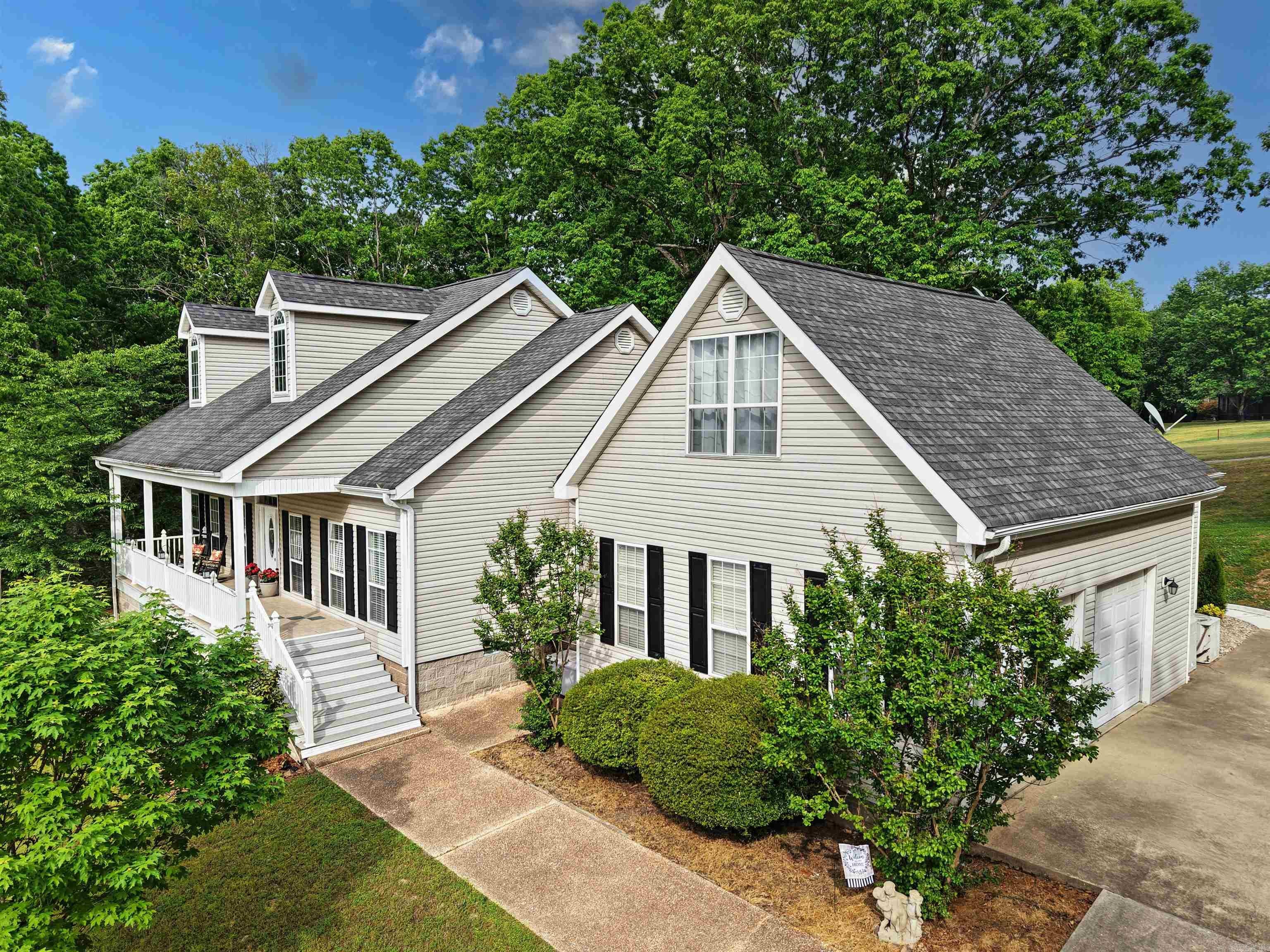 256 Independence Drive — photo