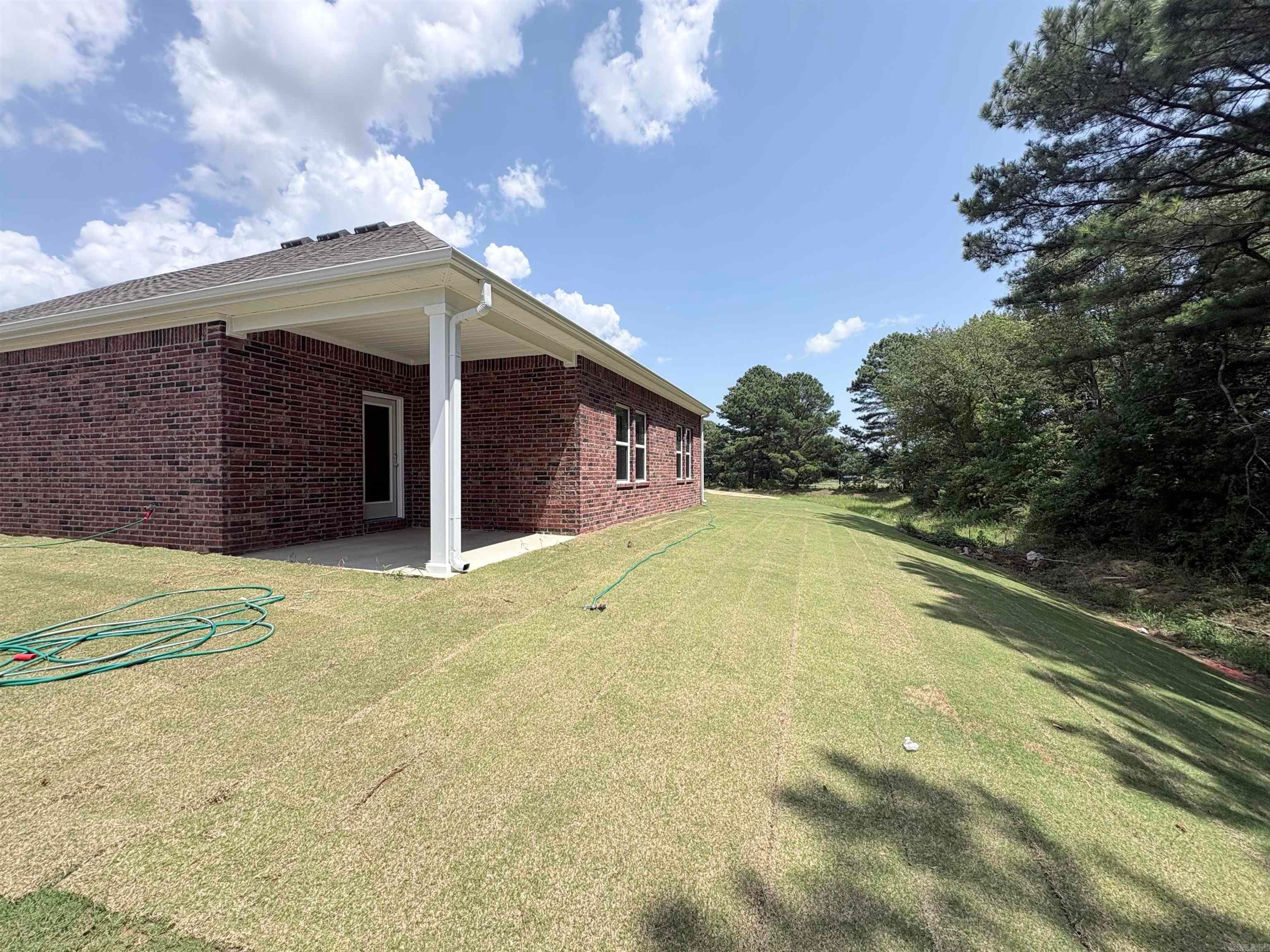 Home in Jonesboro, AR 72405 — photo 2