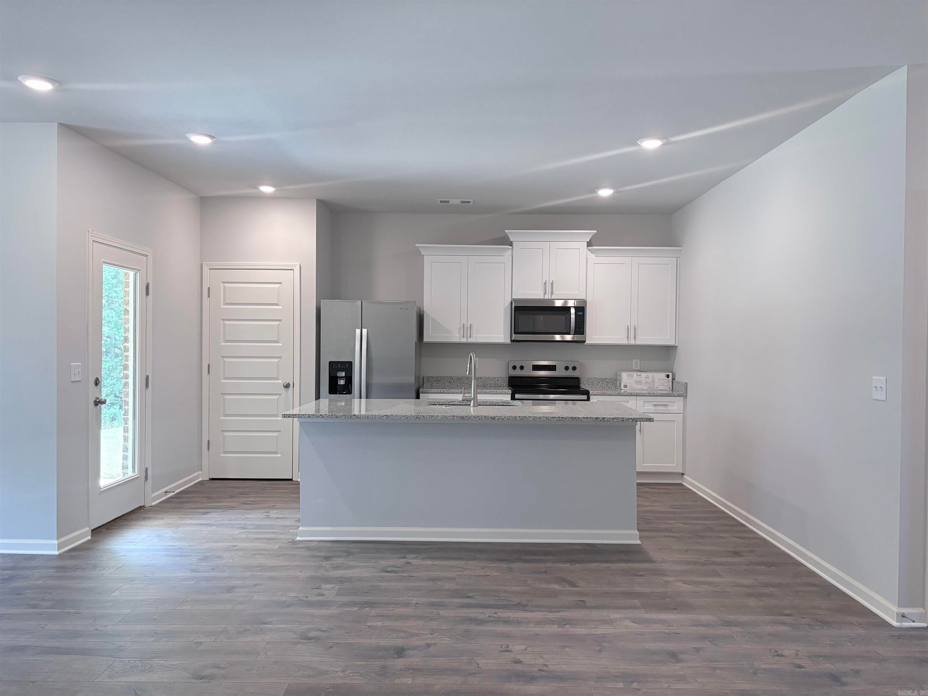 Home in Jonesboro, AR 72405 — photo 3