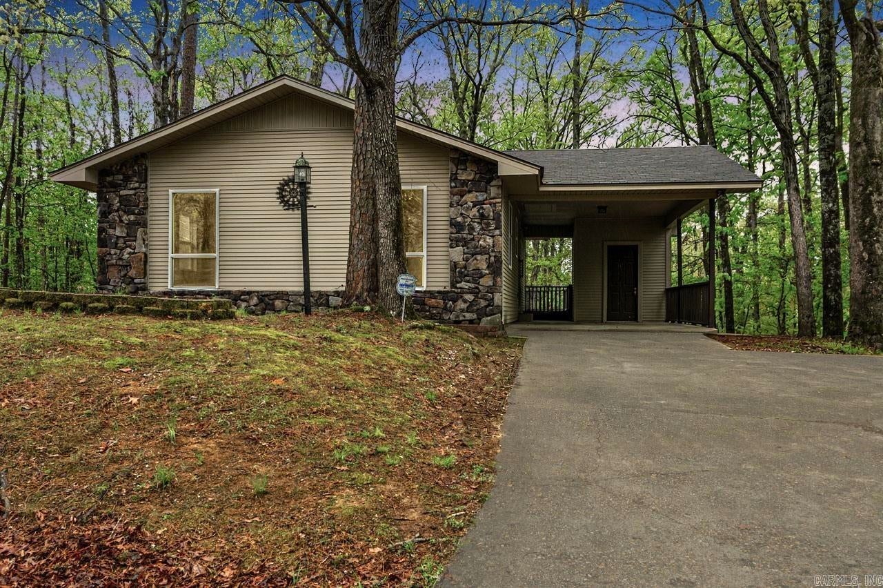 327 Arlington Drive — photo