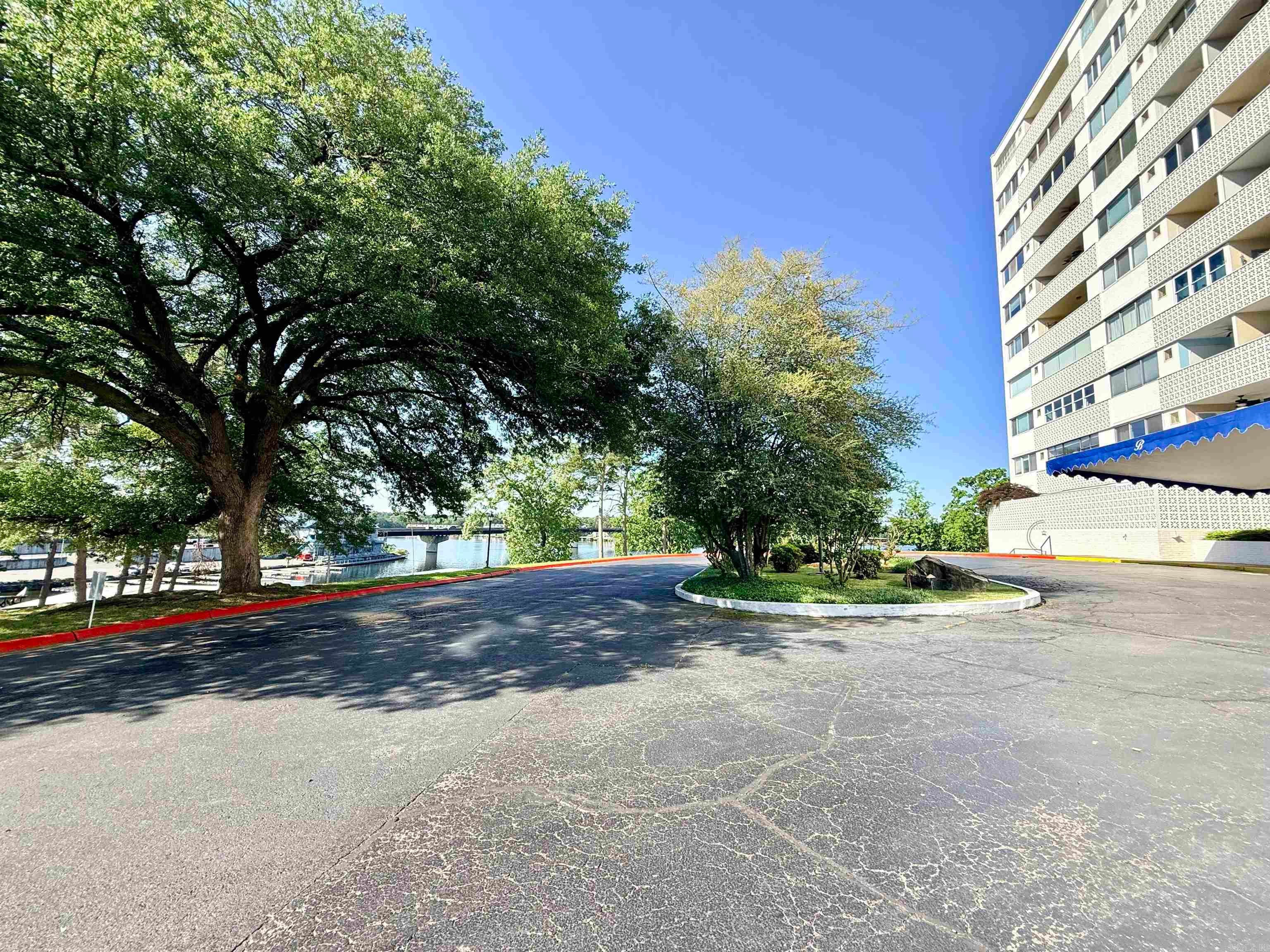 Home in Hot Springs, AR 71913 — photo 2