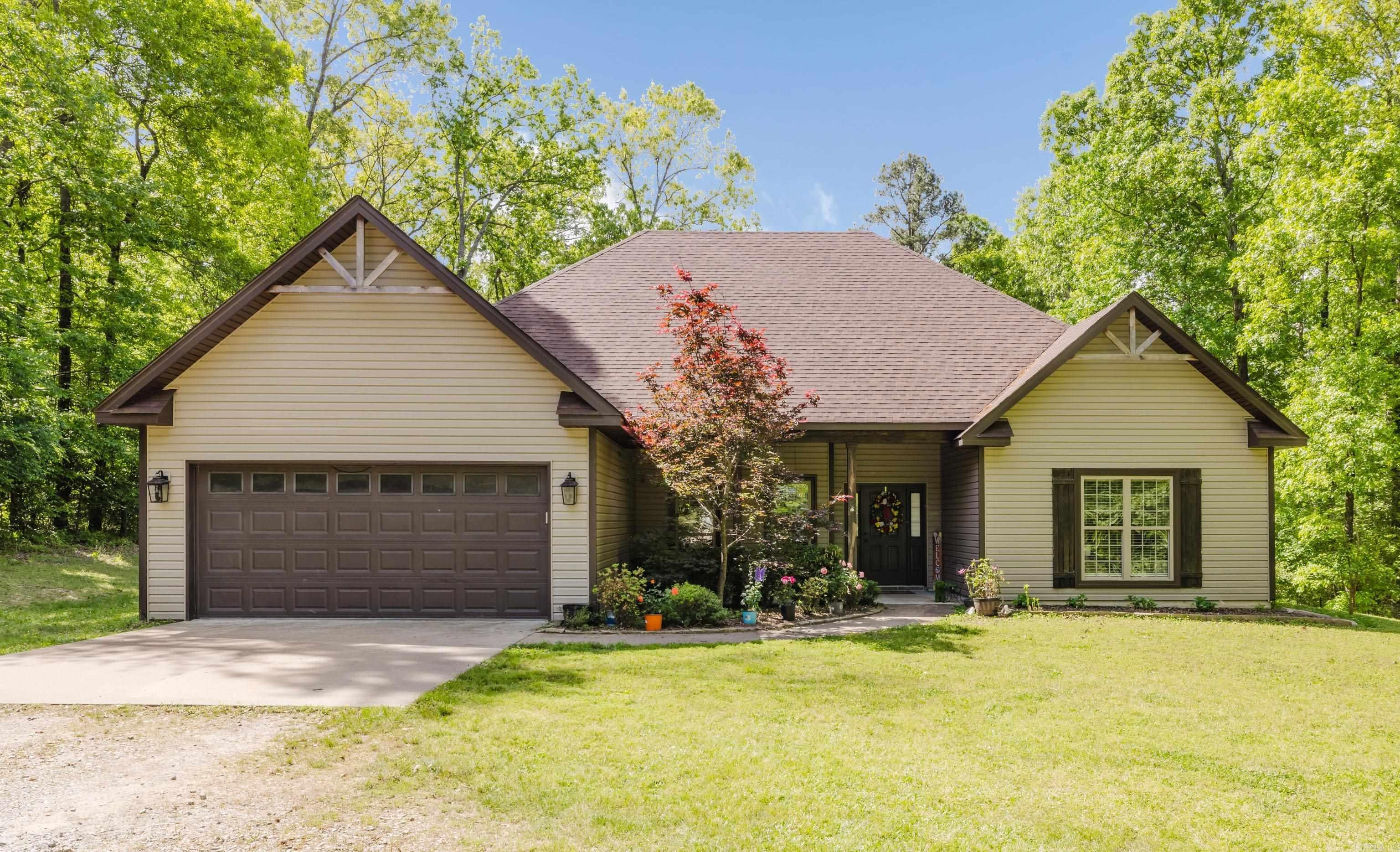 10676 Hinds Rd — photo