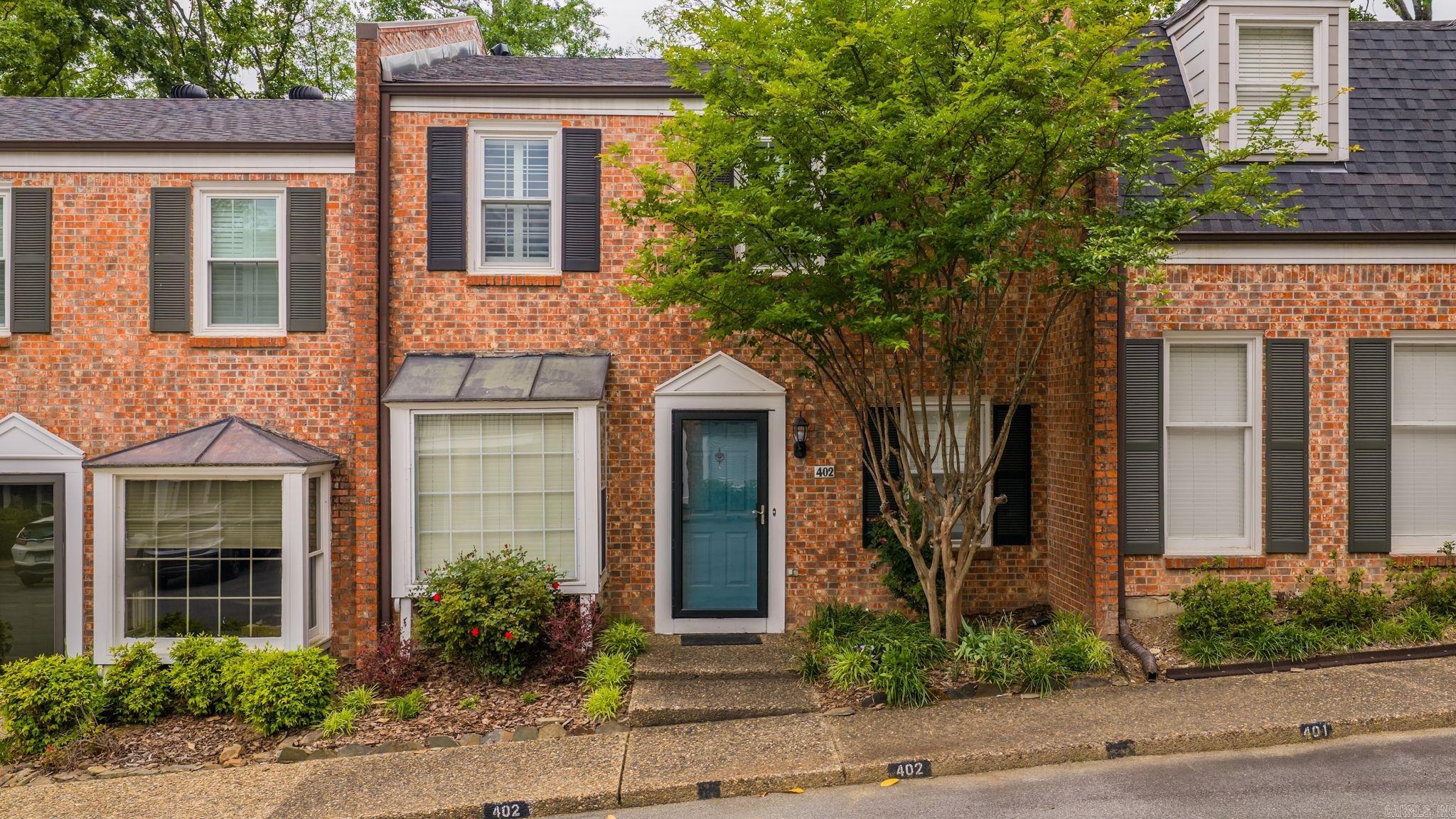 2200 Andover Court 402 — photo