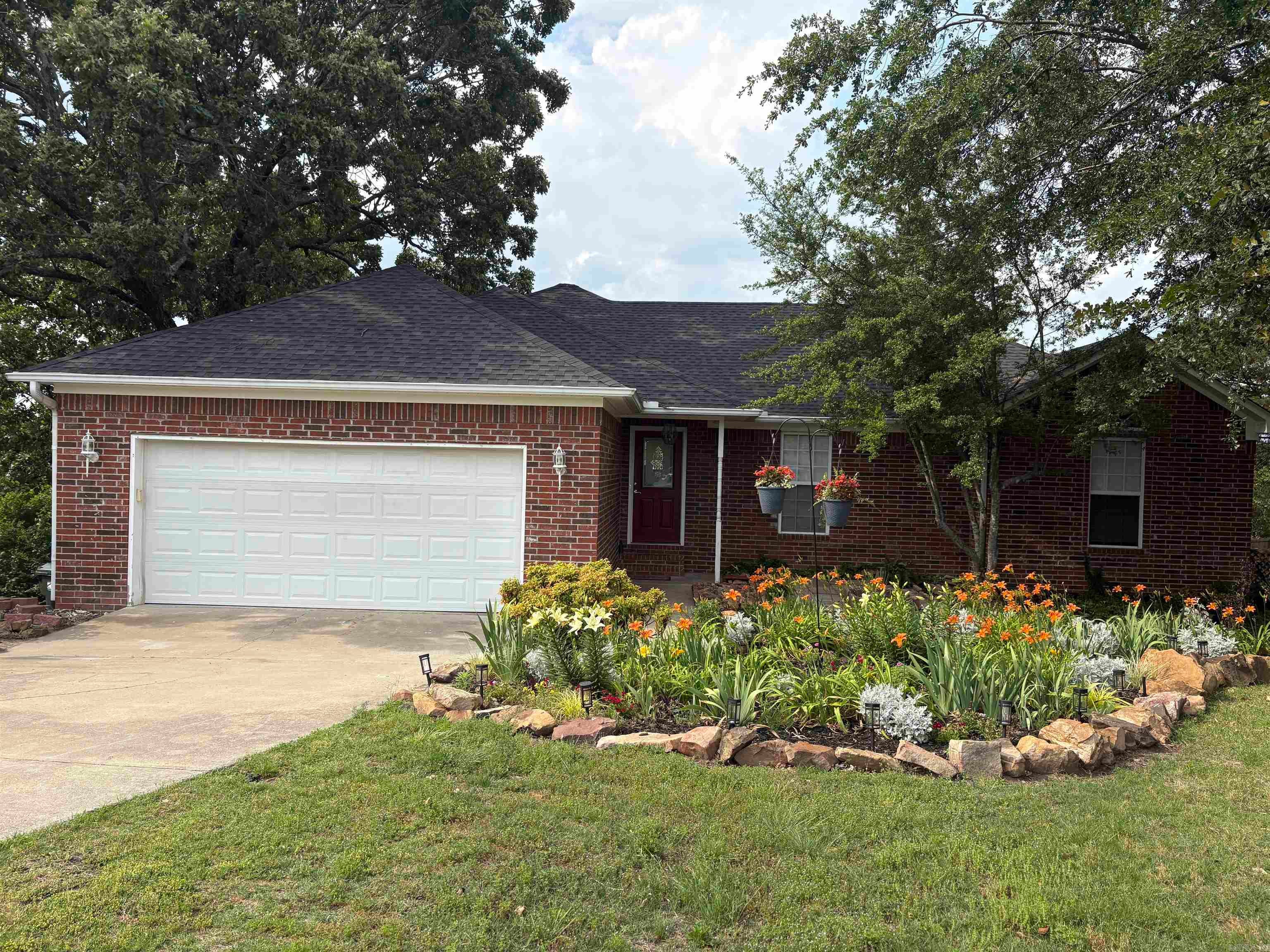 1660 Nighthawk Circle — photo