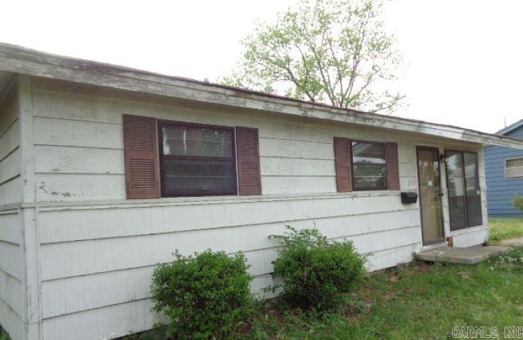 2101 Muldrow Drive — photo