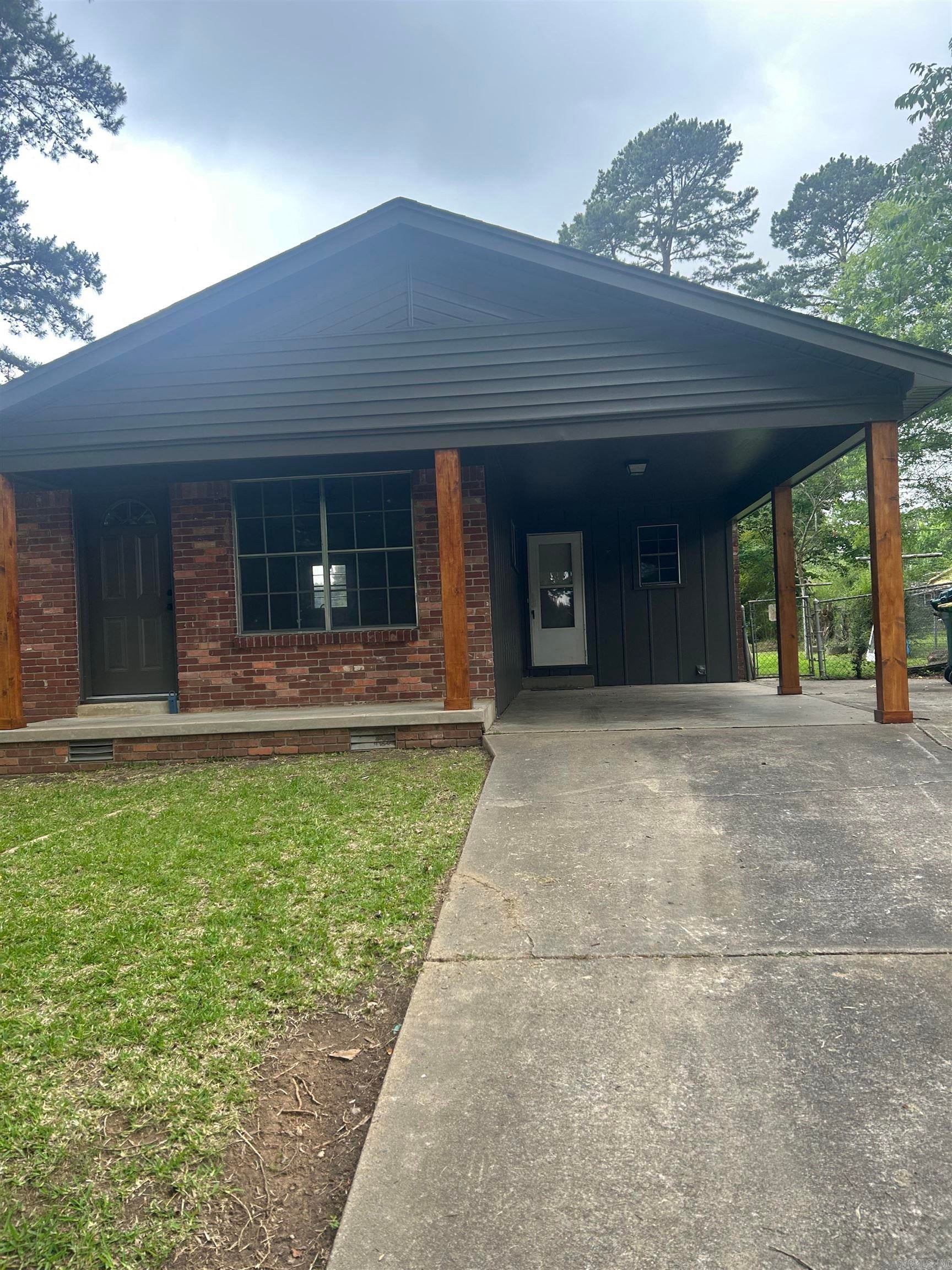 Home in Little Rock, AR 72205 — photo 2