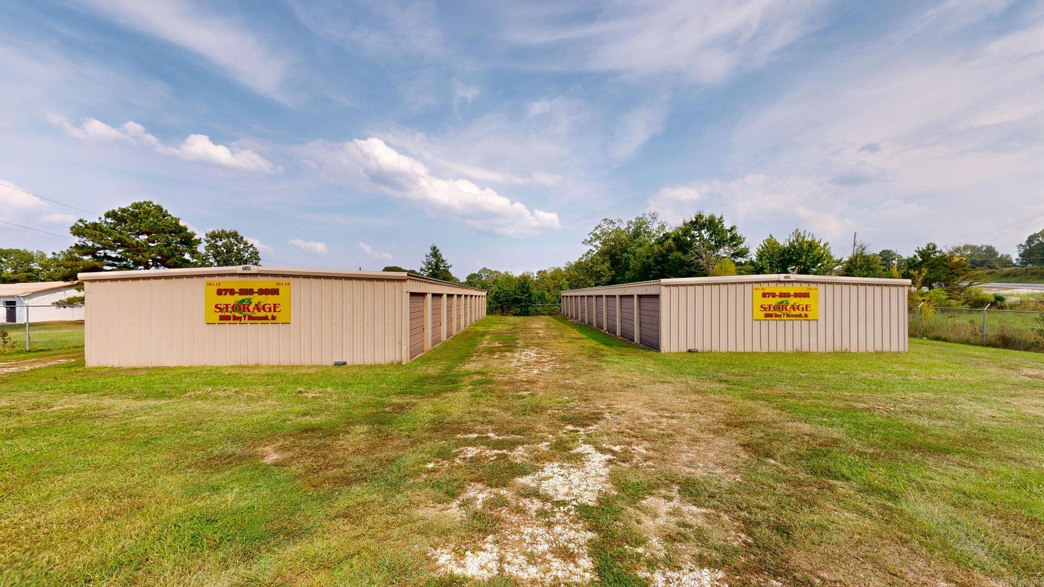 2570 Highway 7 — photo