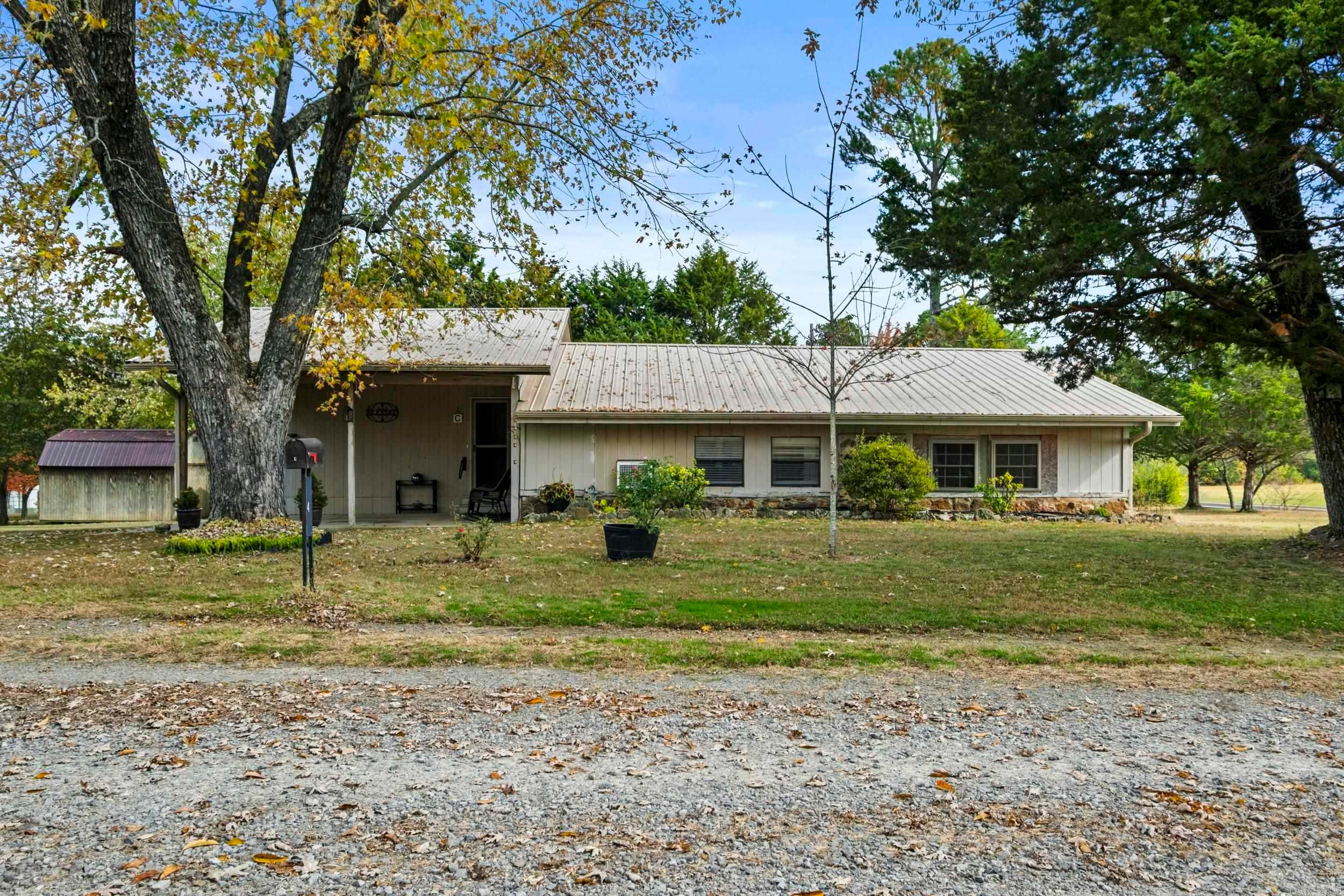 4 Persimmon Ln — photo