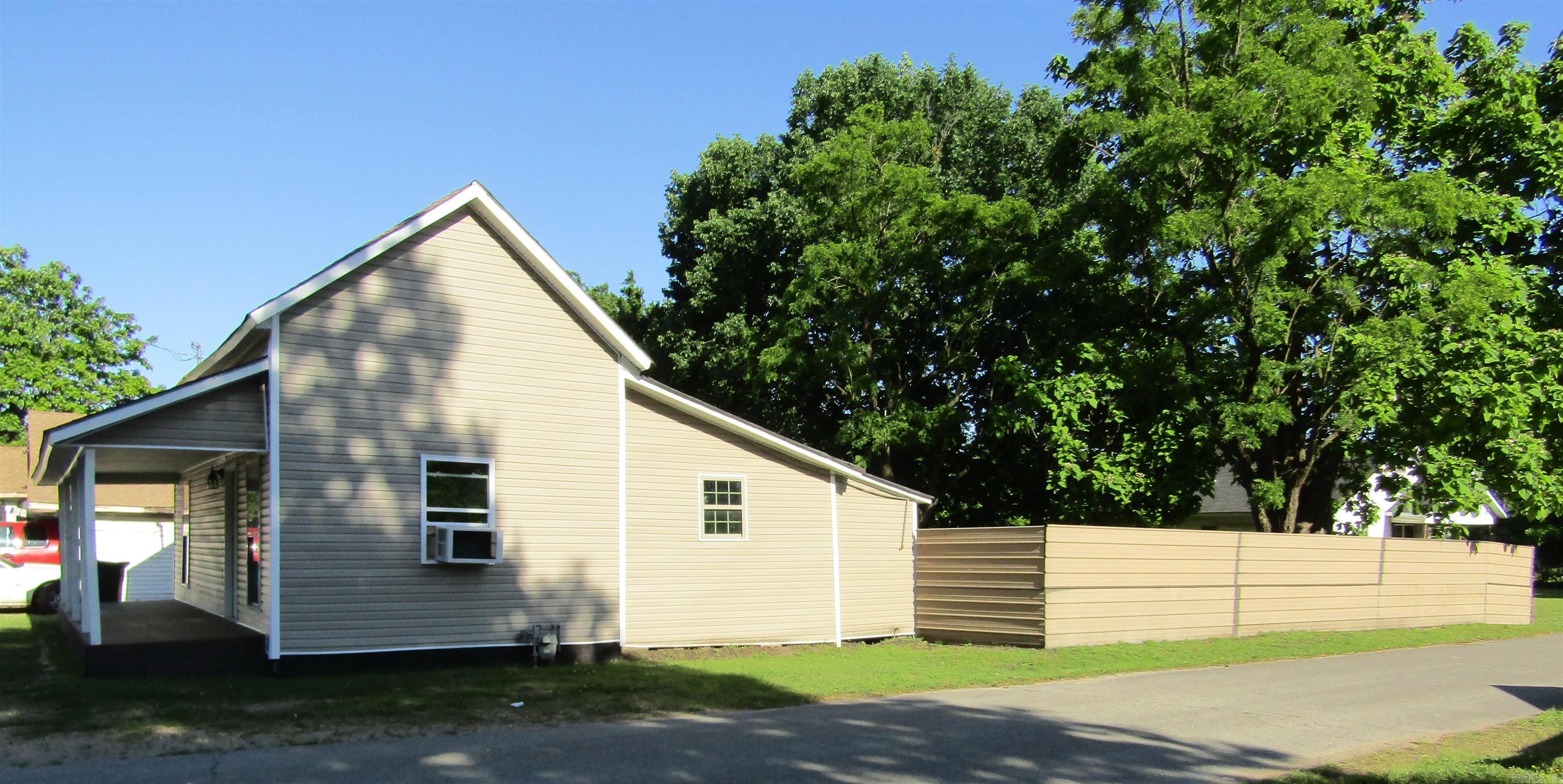 Home in Paragould, AR 72450 — photo 2