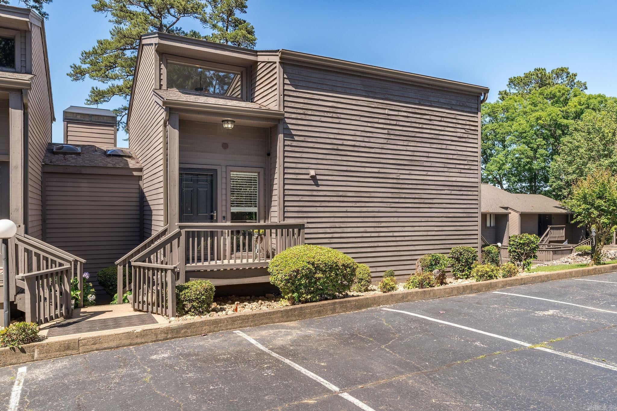 200 Hamilton Oaks Drive H2 — photo