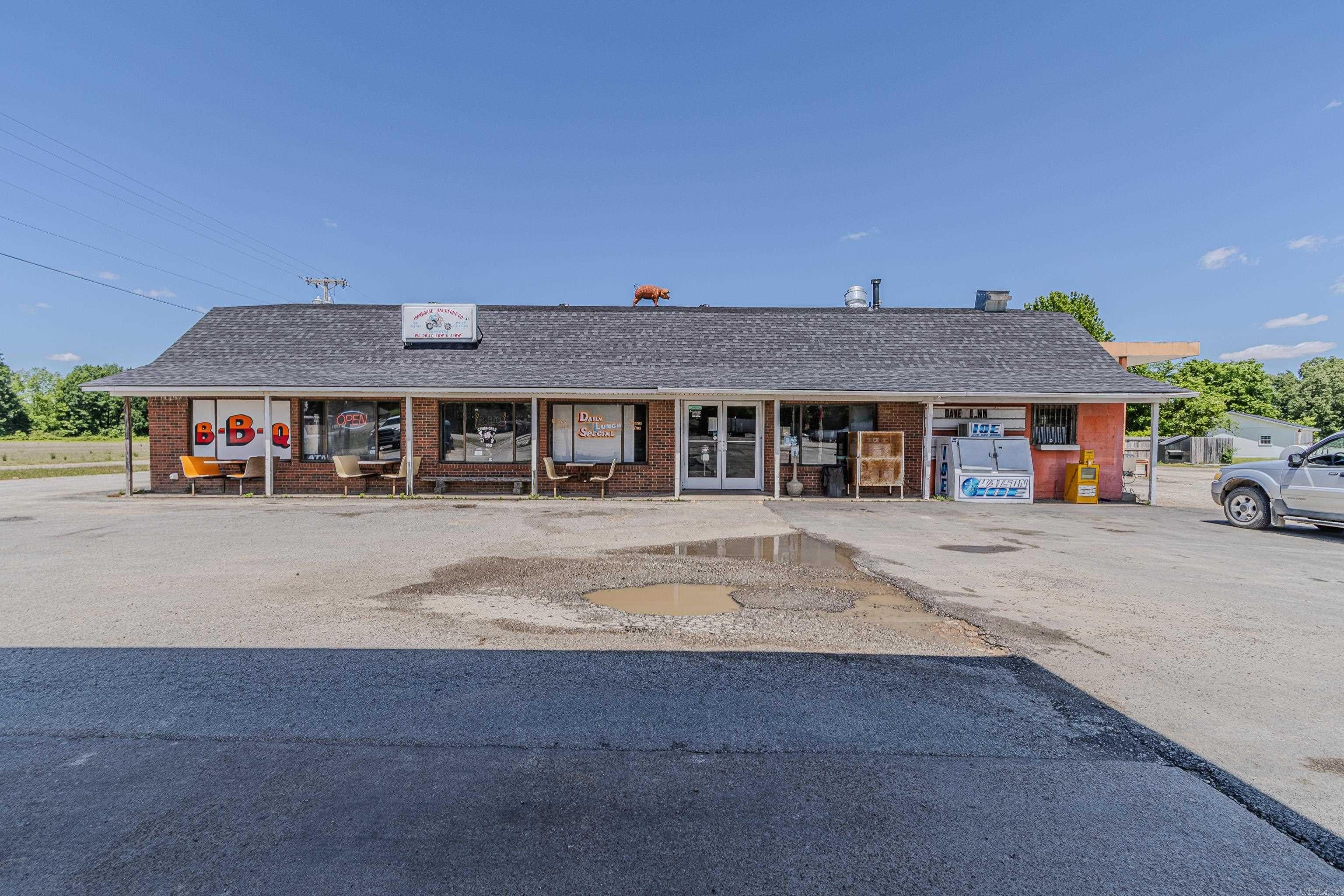 2801 N Hwy 49 — photo