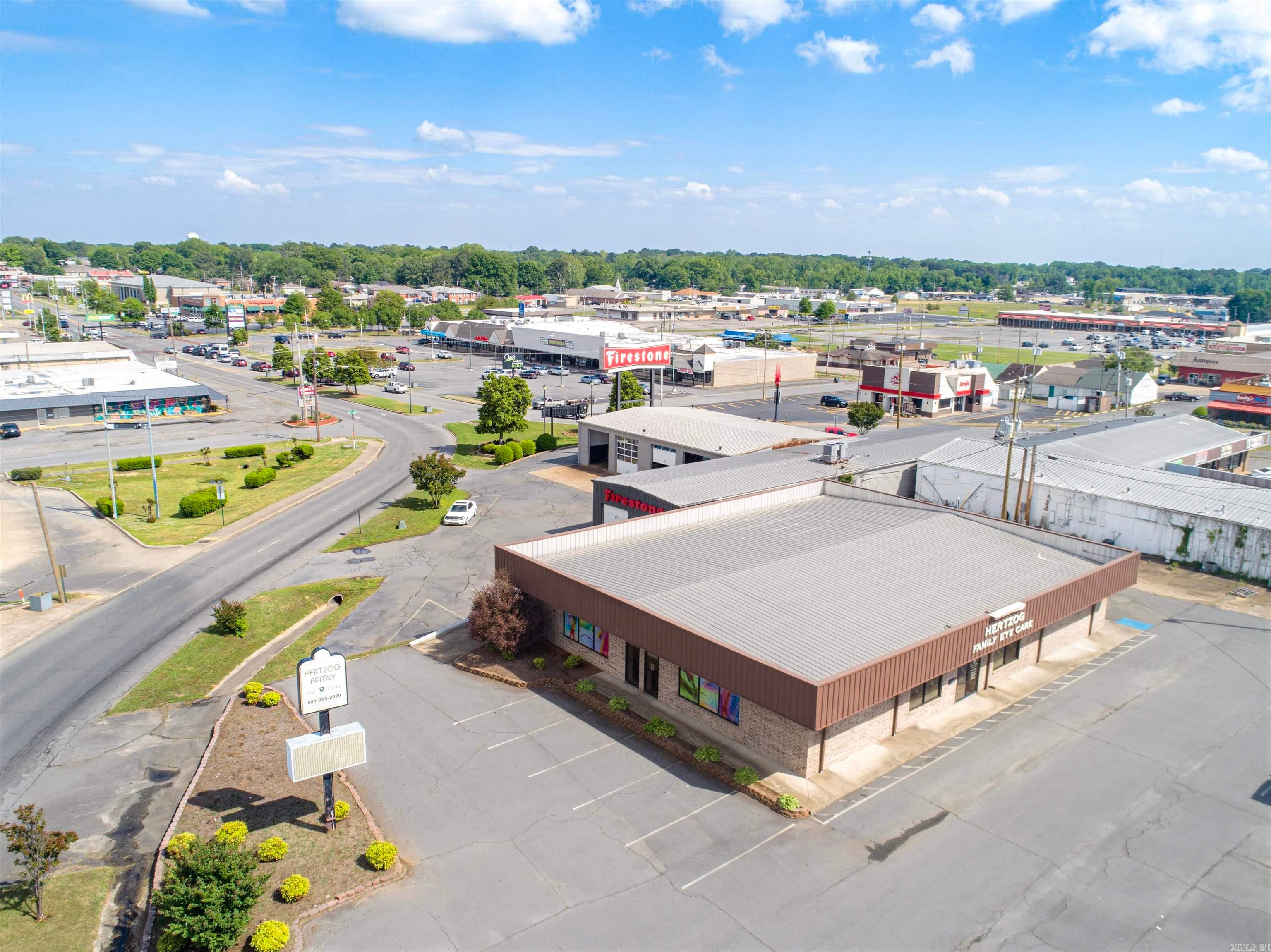 1010 W Main Street — photo