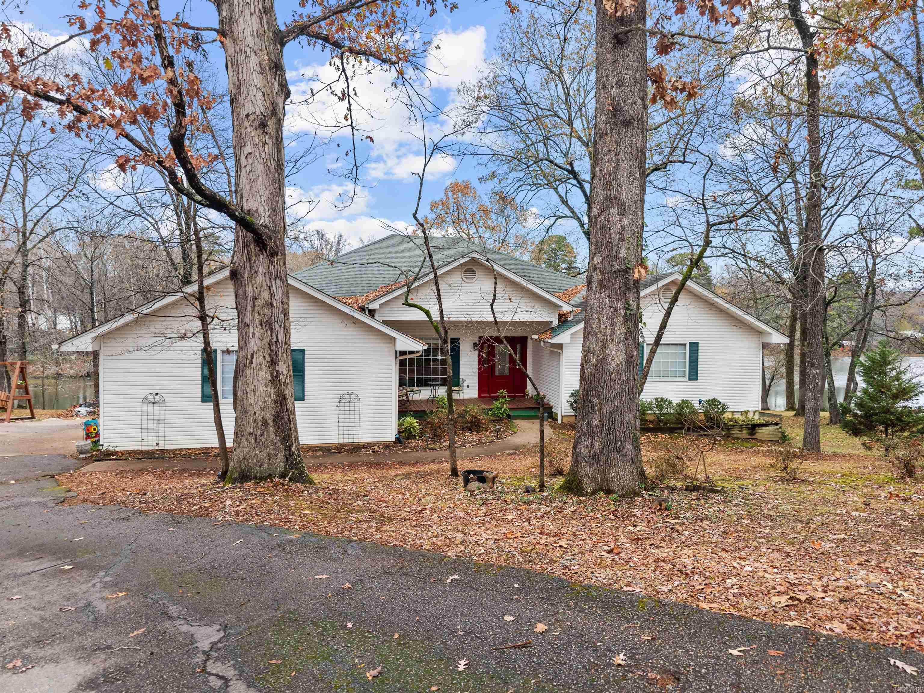 3322 Quail Lane — photo