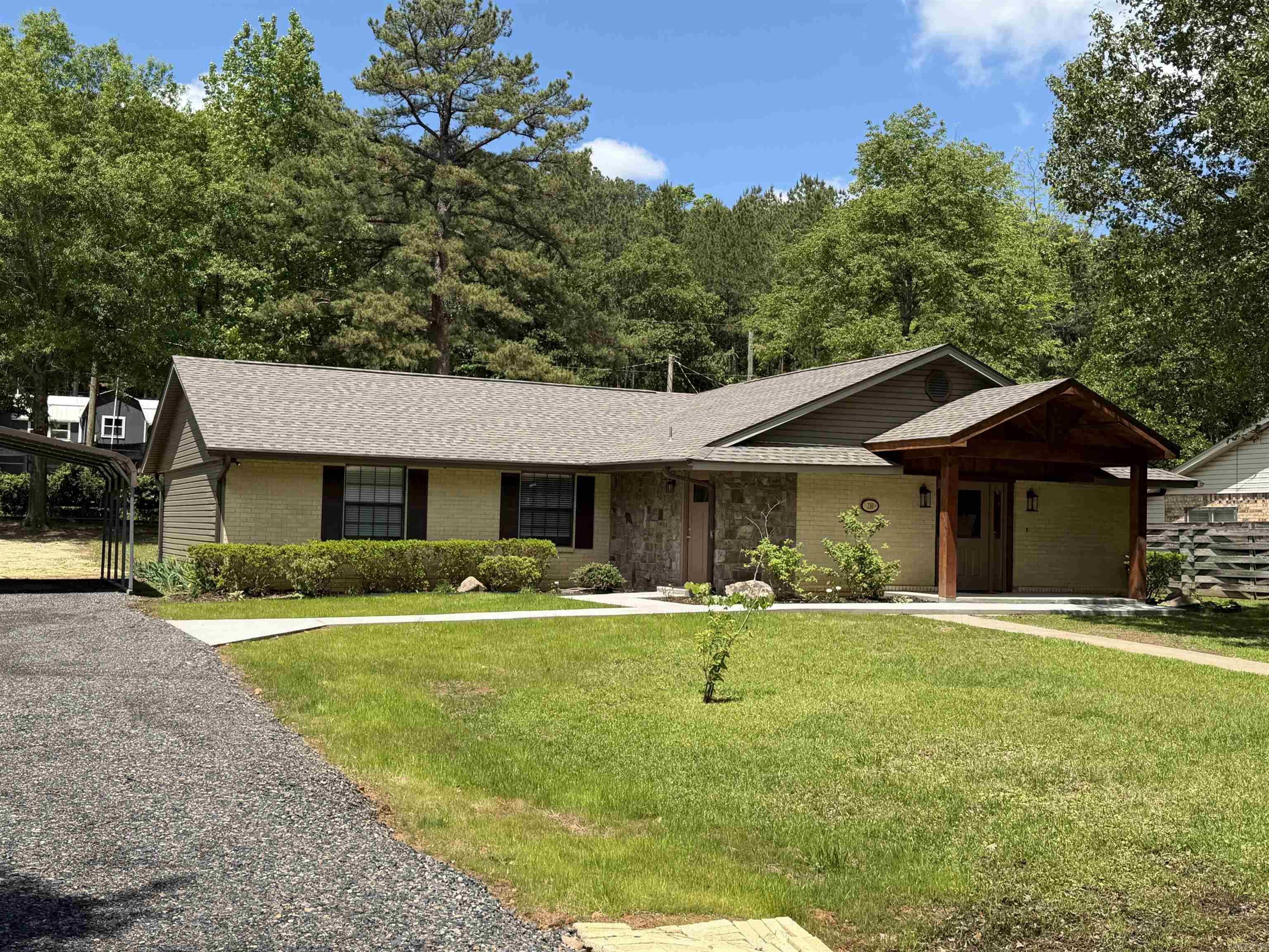 210 Gary Drive — photo