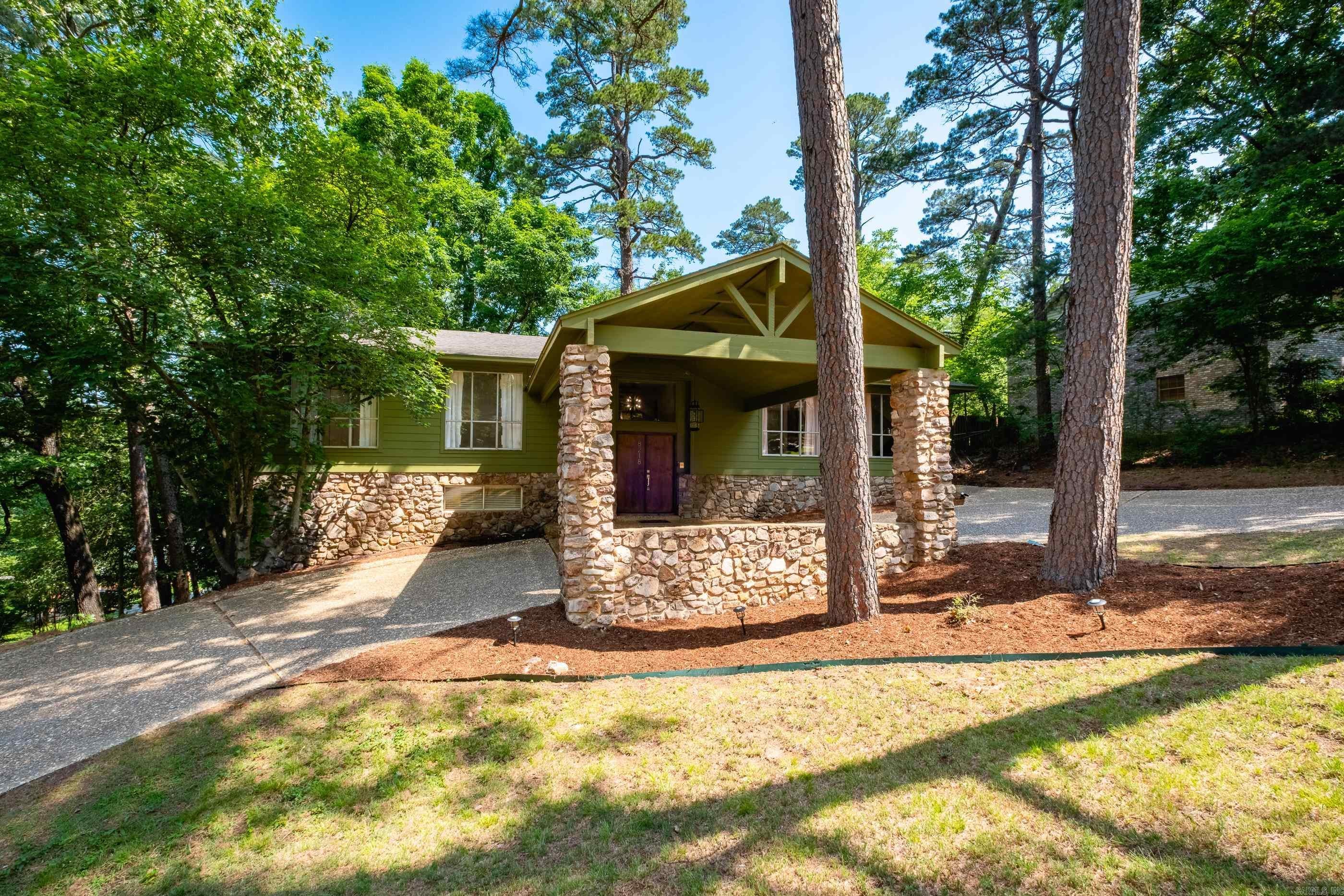 8218 Evergreen Drive — photo