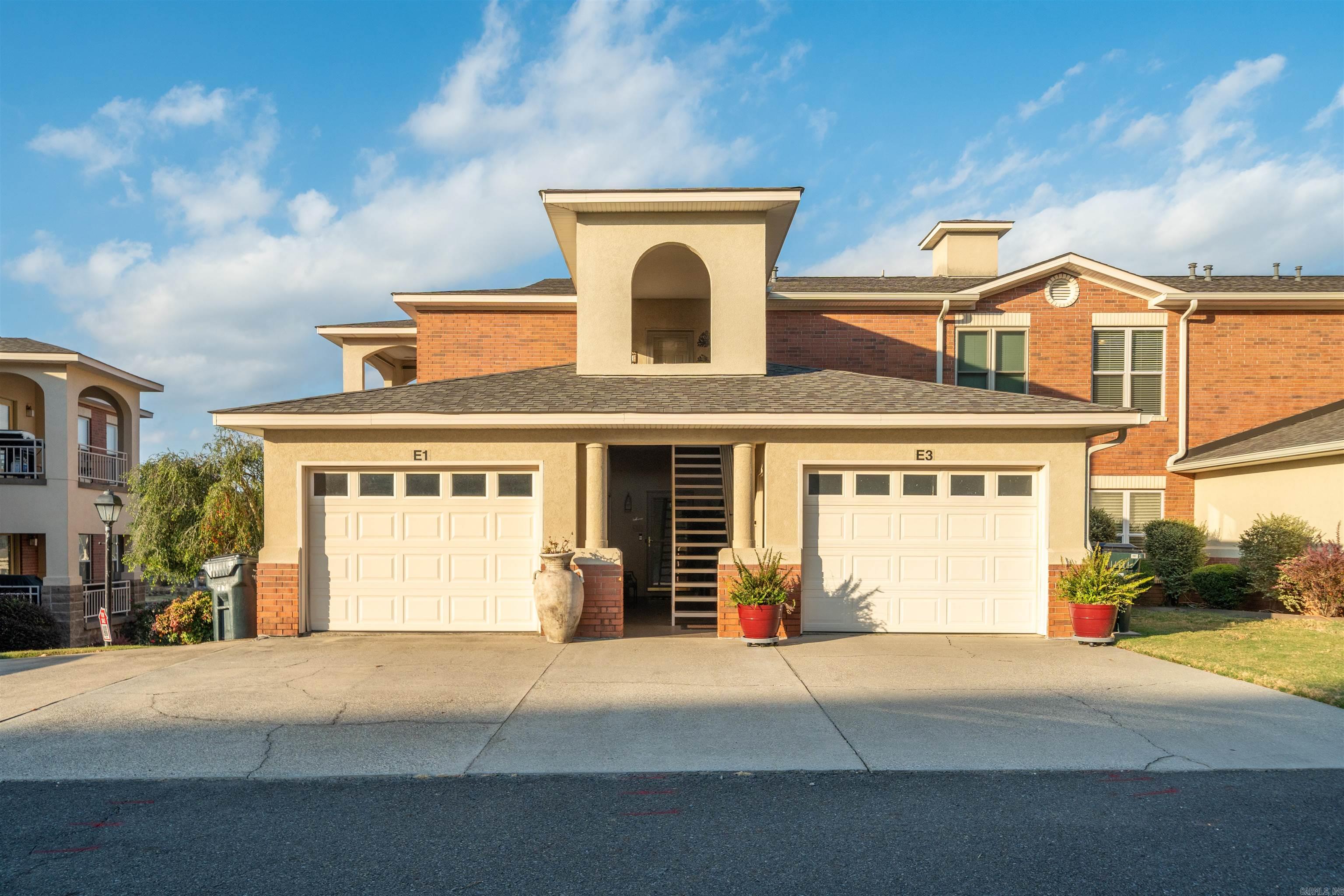 518 Amity Road E1 — photo