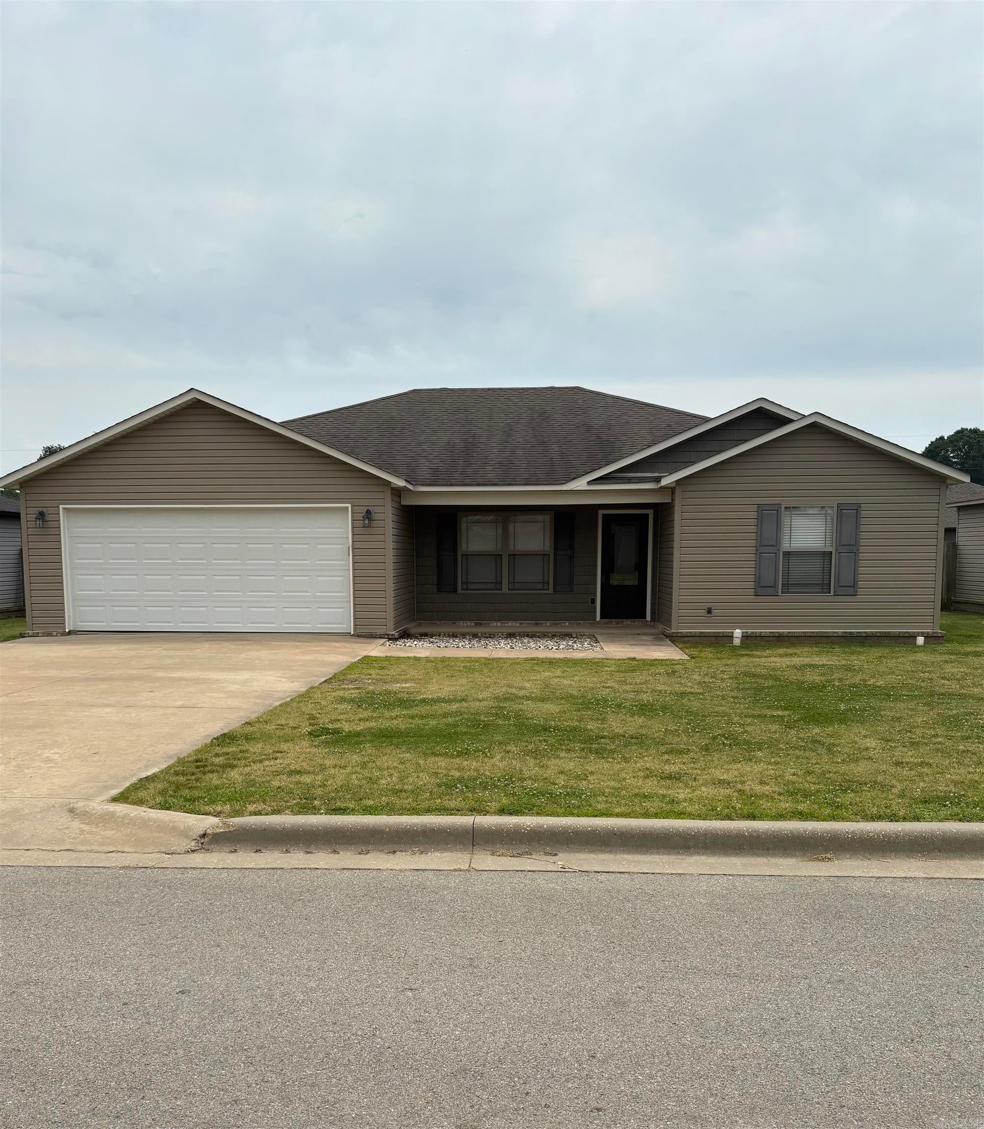 106 Gavin Drive — photo