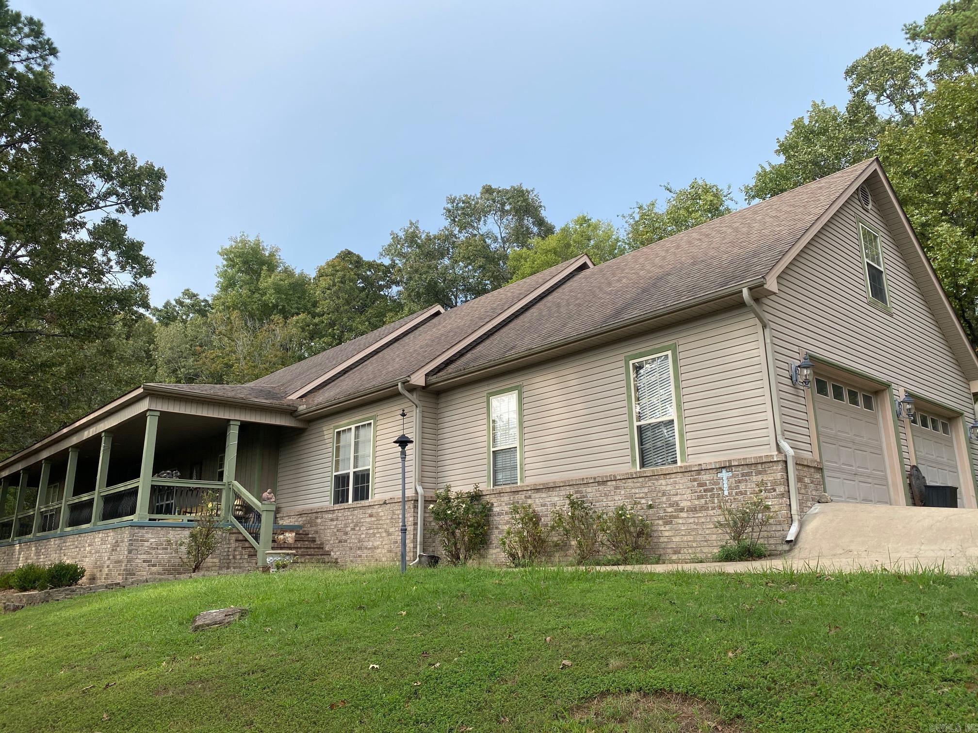 6 Maplewood West — photo