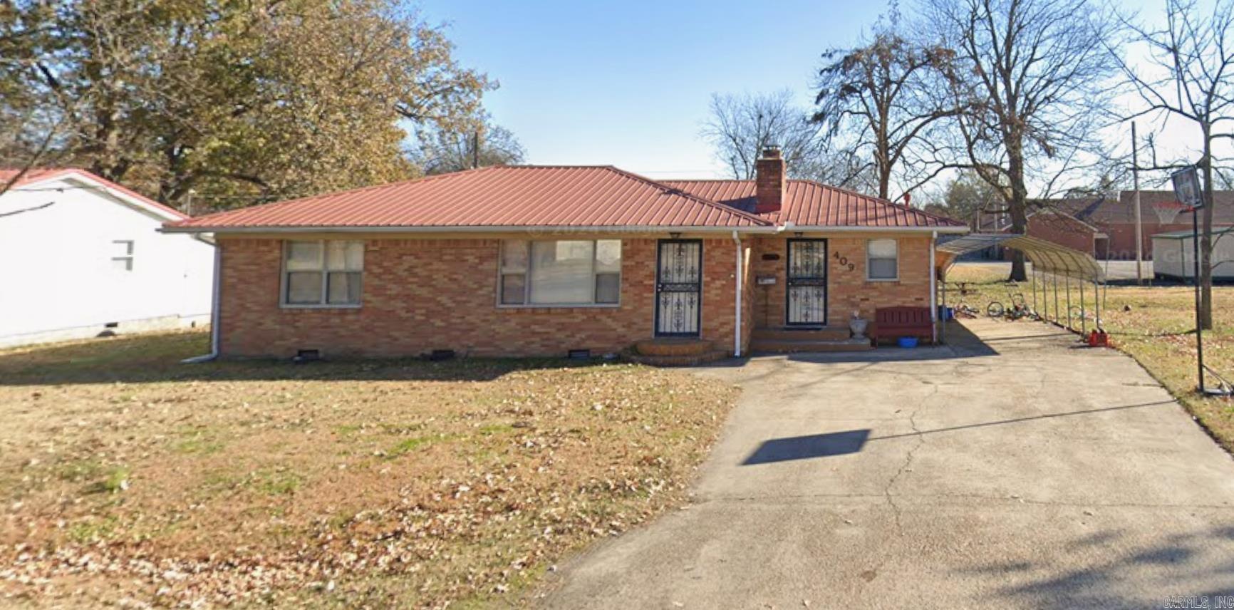 409 S Greenville — photo