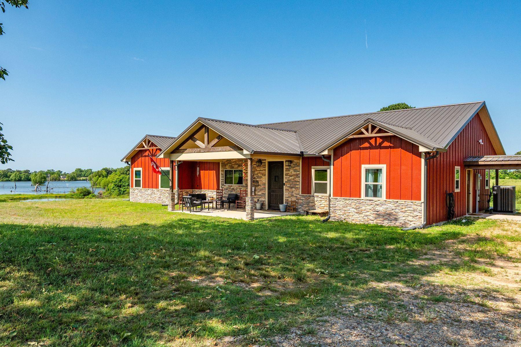 233 Cornbridge Lake Road — photo
