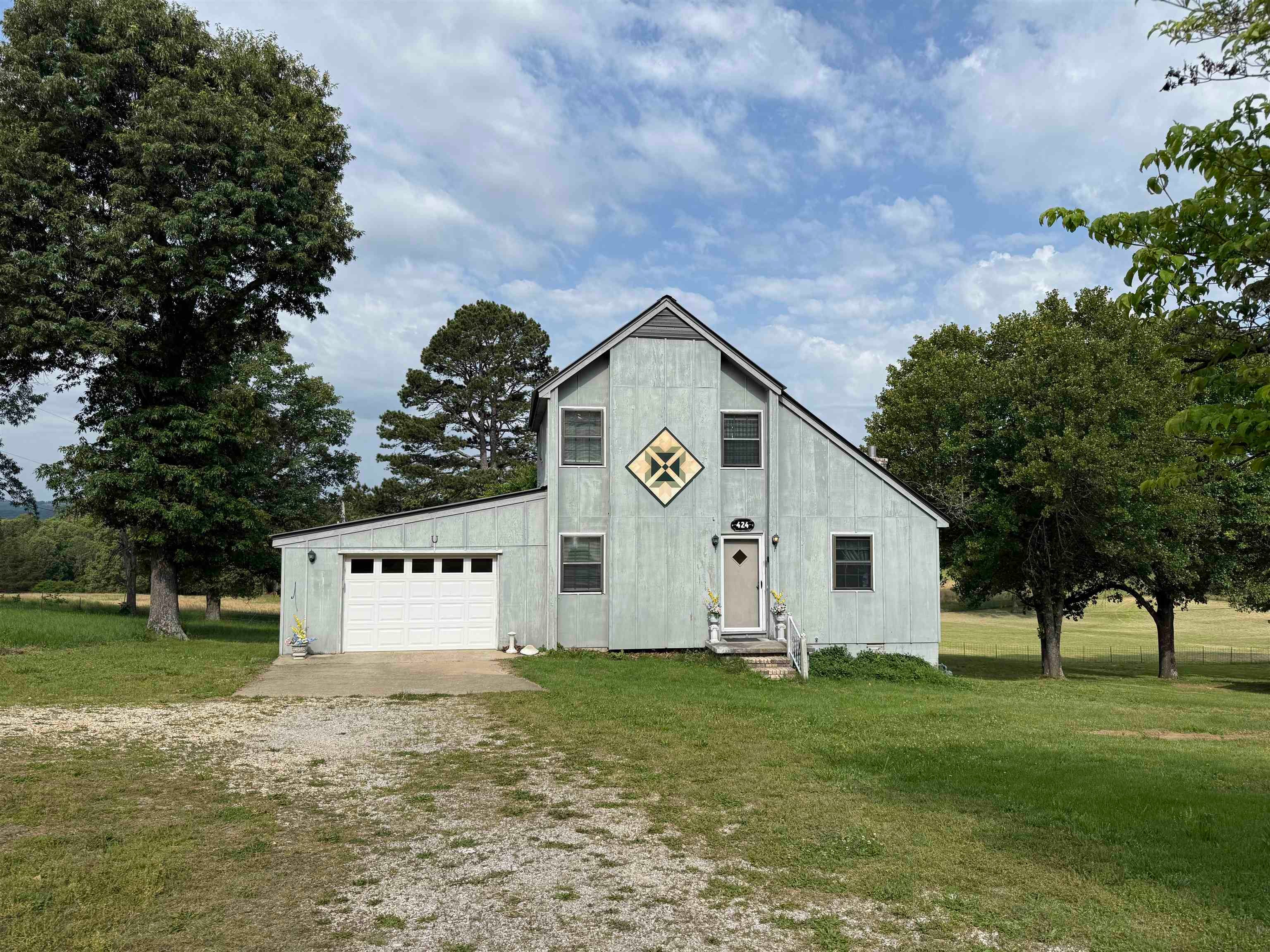 424 School St — photo